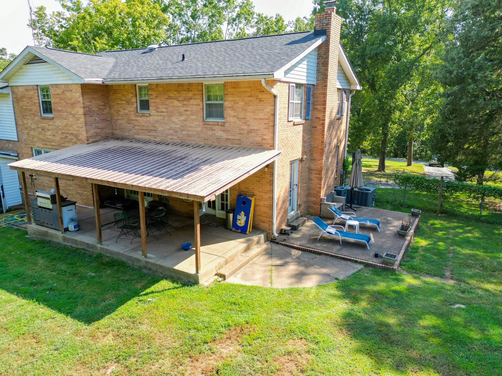 1219 Woodland Dr