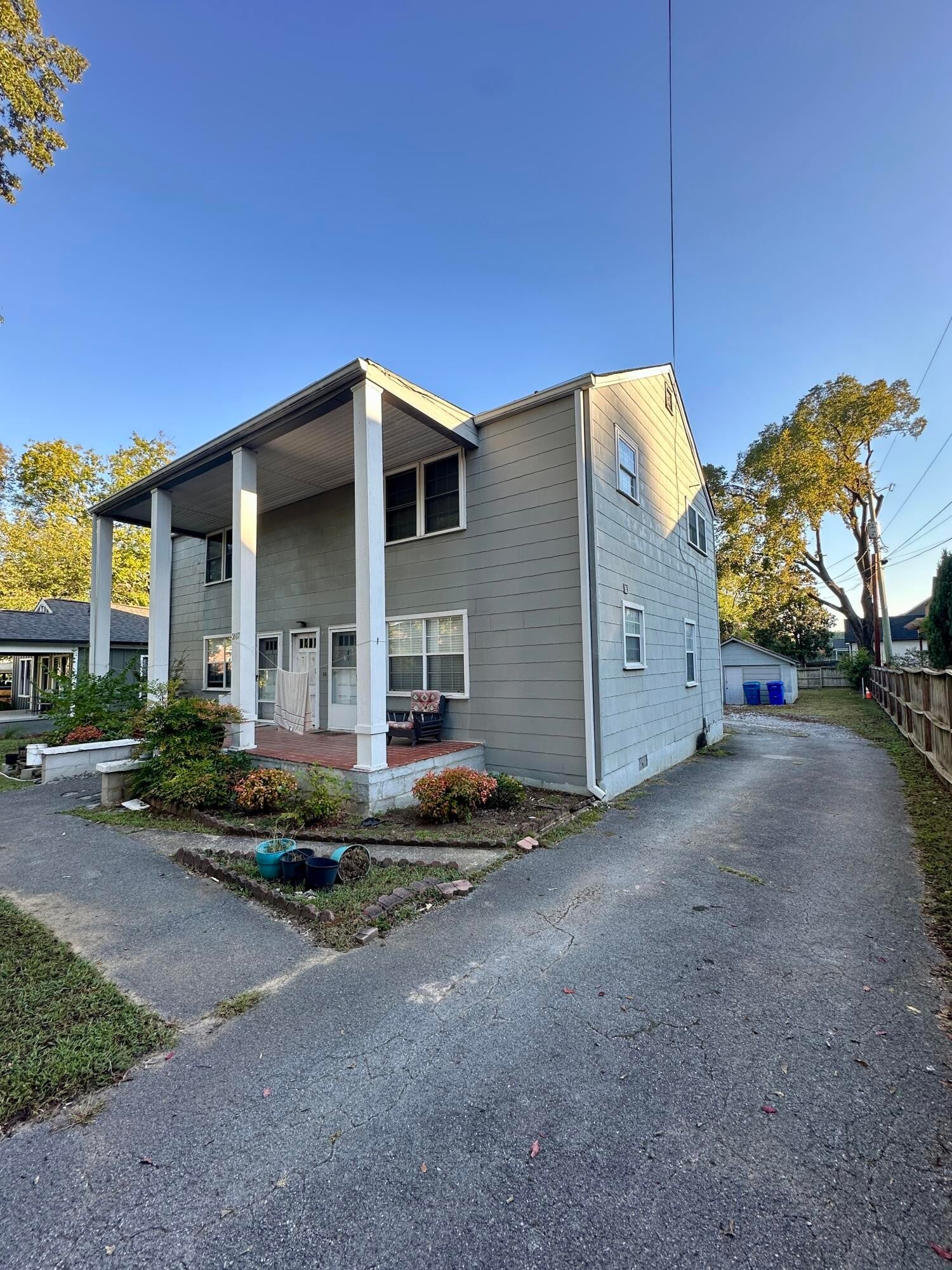 207 Memorial Drive