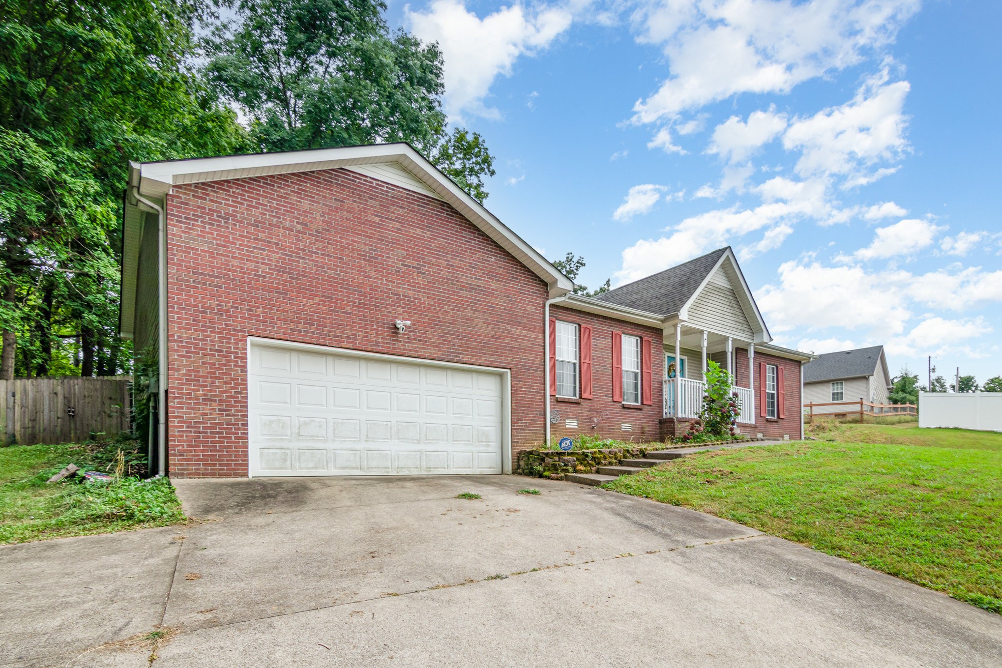 1244 Kendall Dr