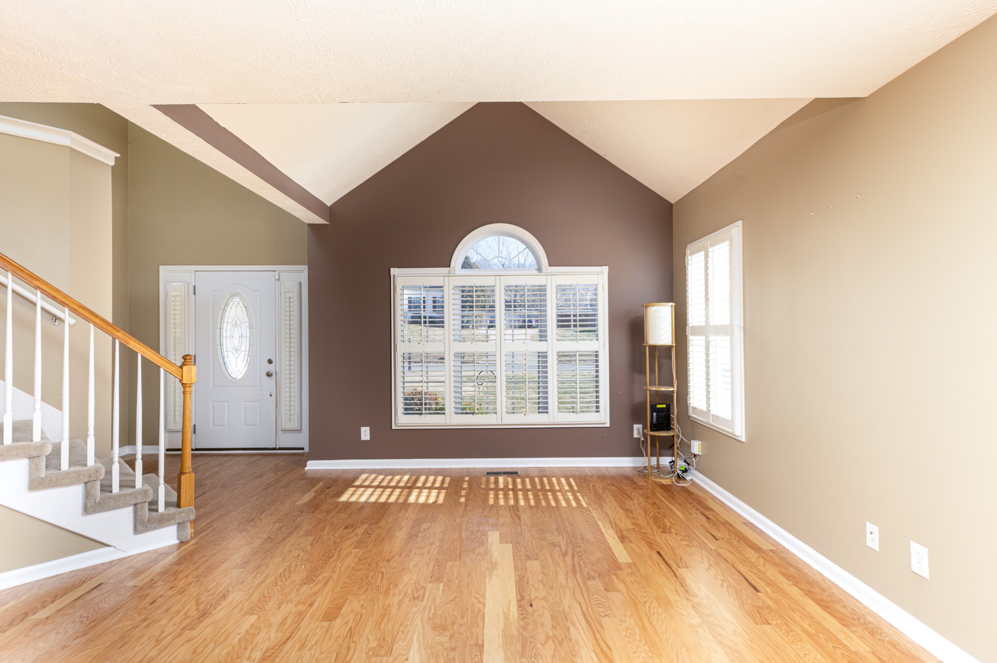 Clarksville, Tennessee 37040, United States, 4 Bedrooms Bedrooms, ,3 BathroomsBathrooms,Residential,Active,477