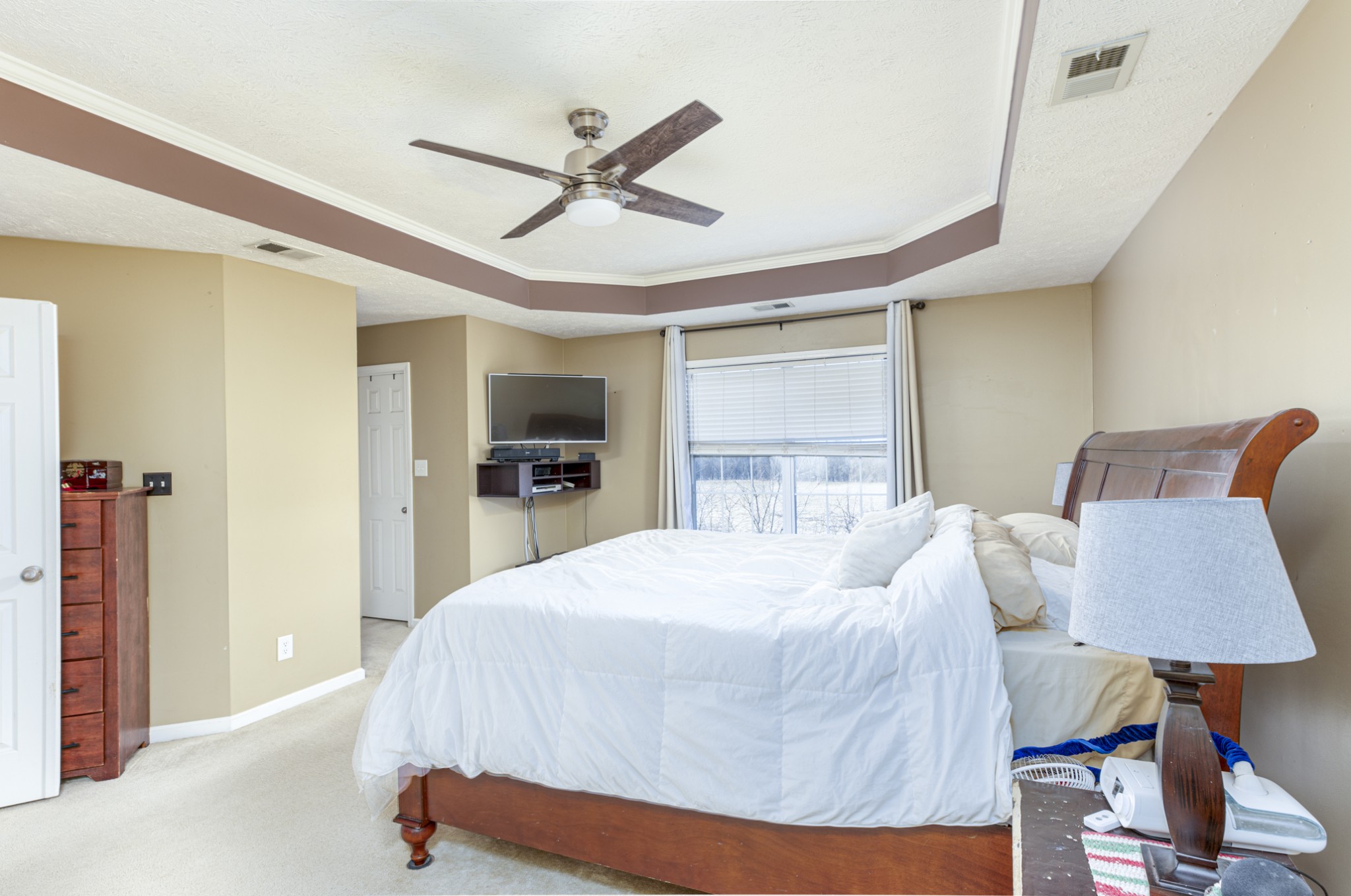 Clarksville, Tennessee 37040, United States, 4 Bedrooms Bedrooms, ,3 BathroomsBathrooms,Residential,Active,477