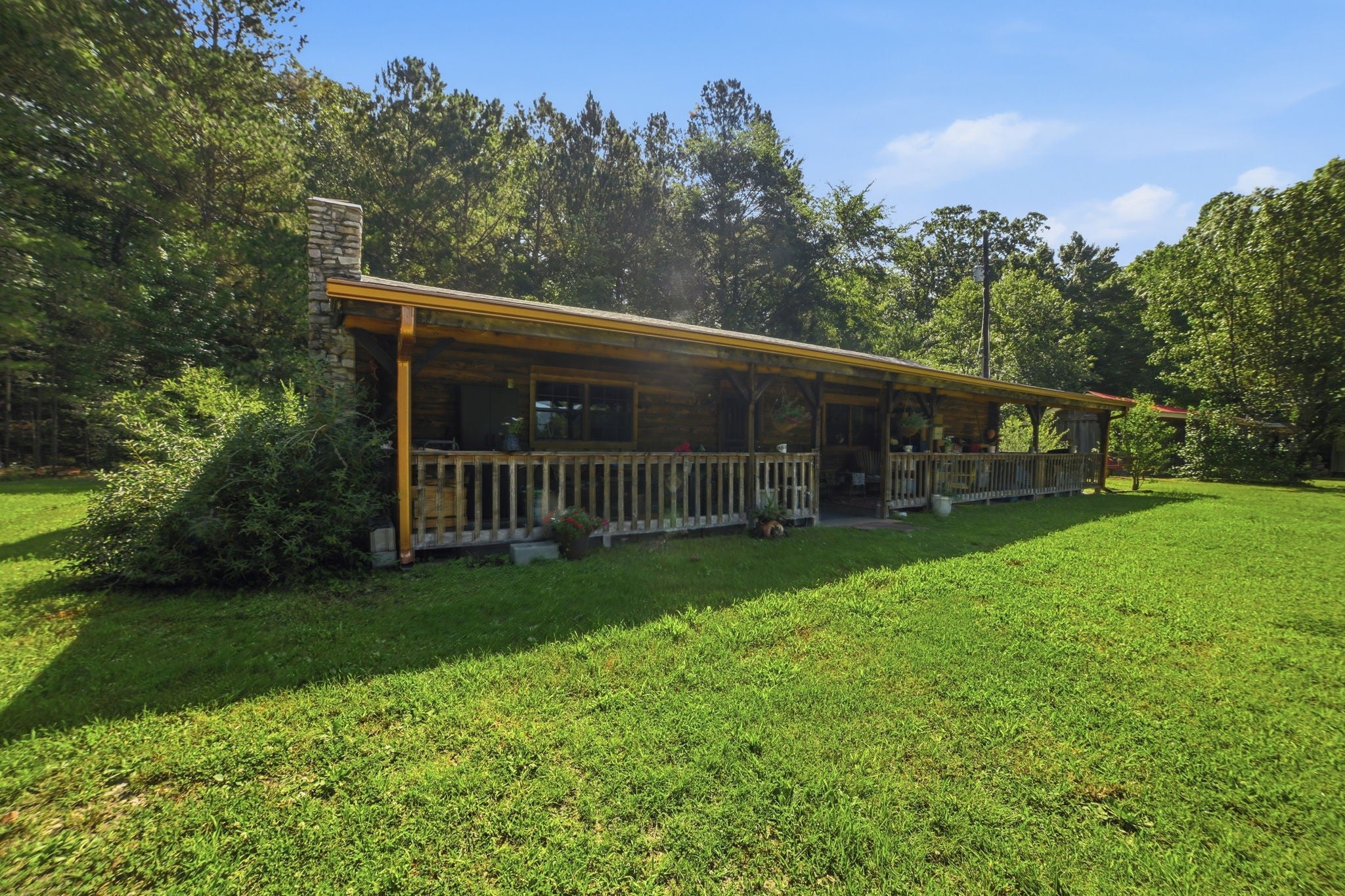 2605 Eva Rd
