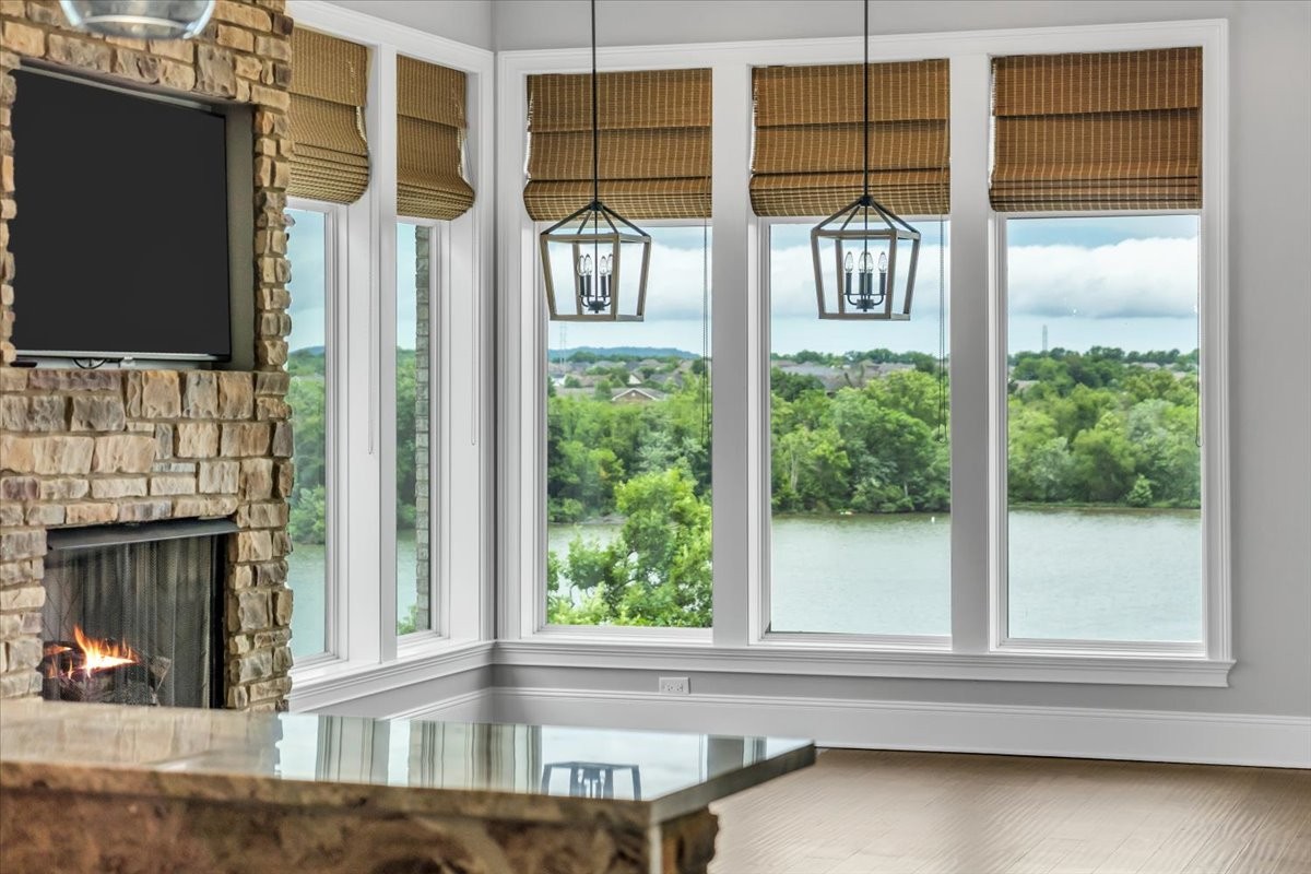 1024 Club View Dr E301