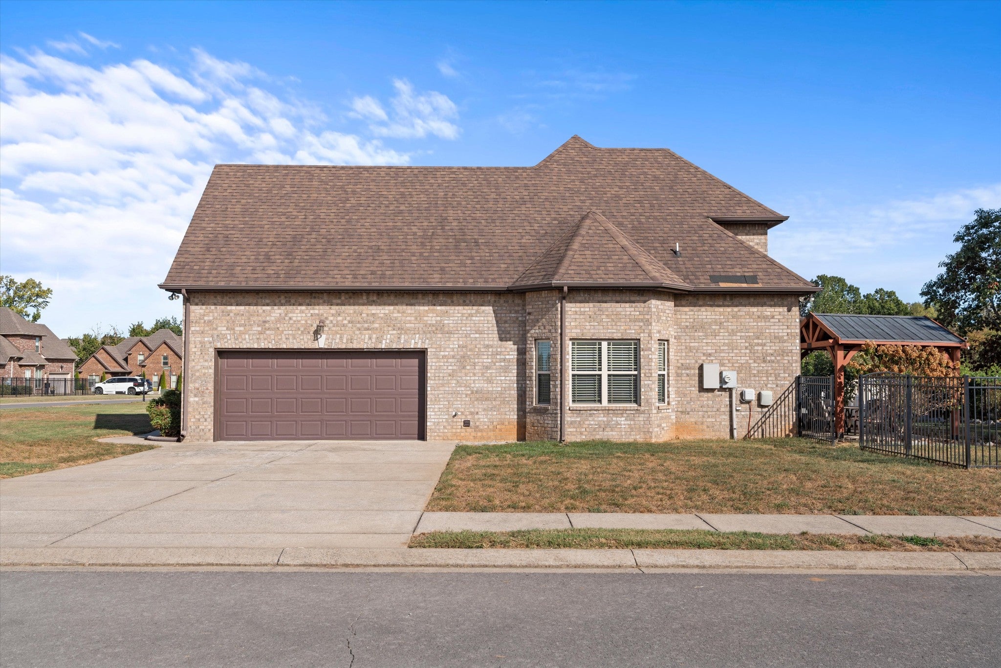 3229 Shady Forest Dr