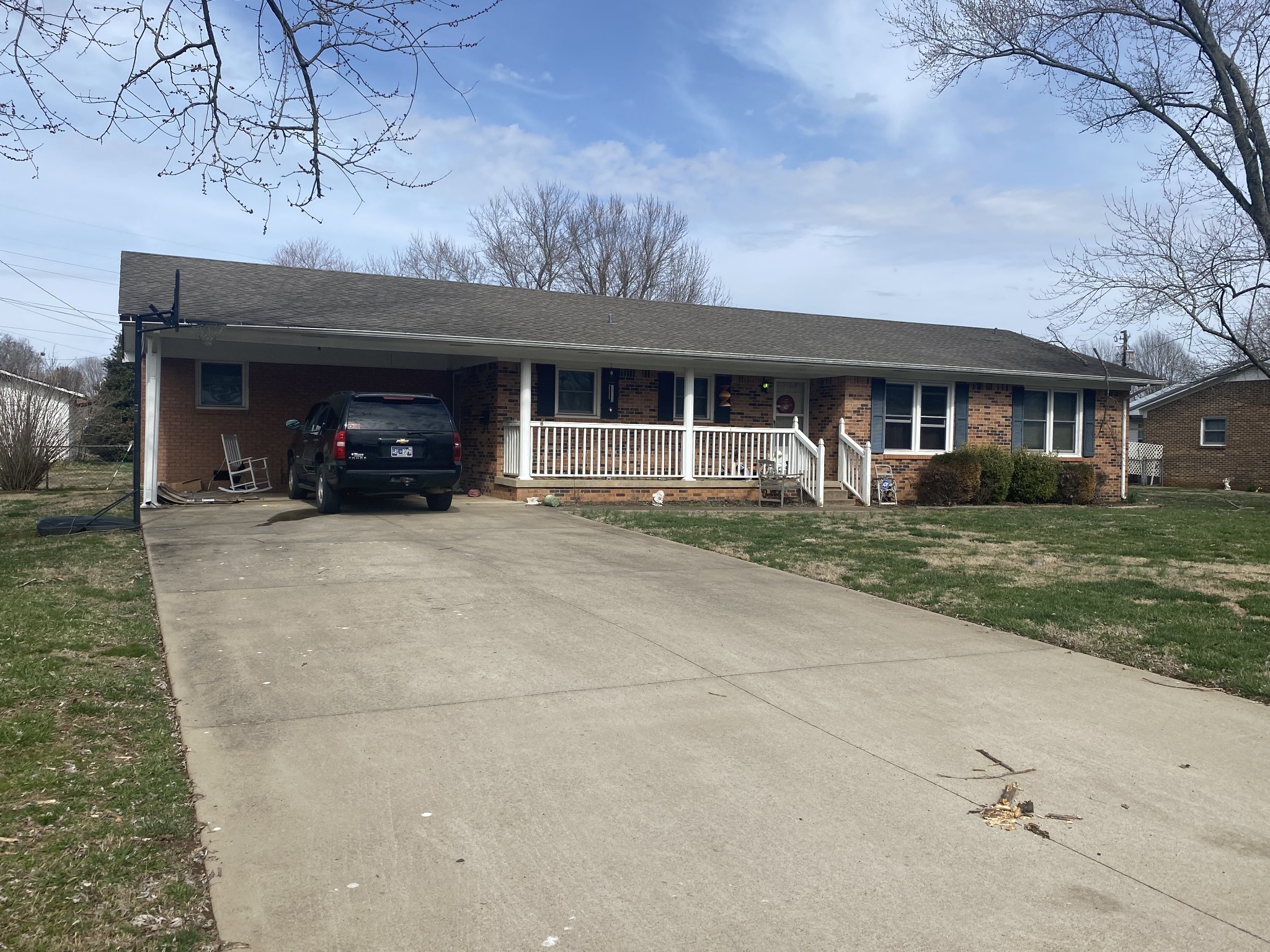 Photo 2 of 2 of 710 4th St house