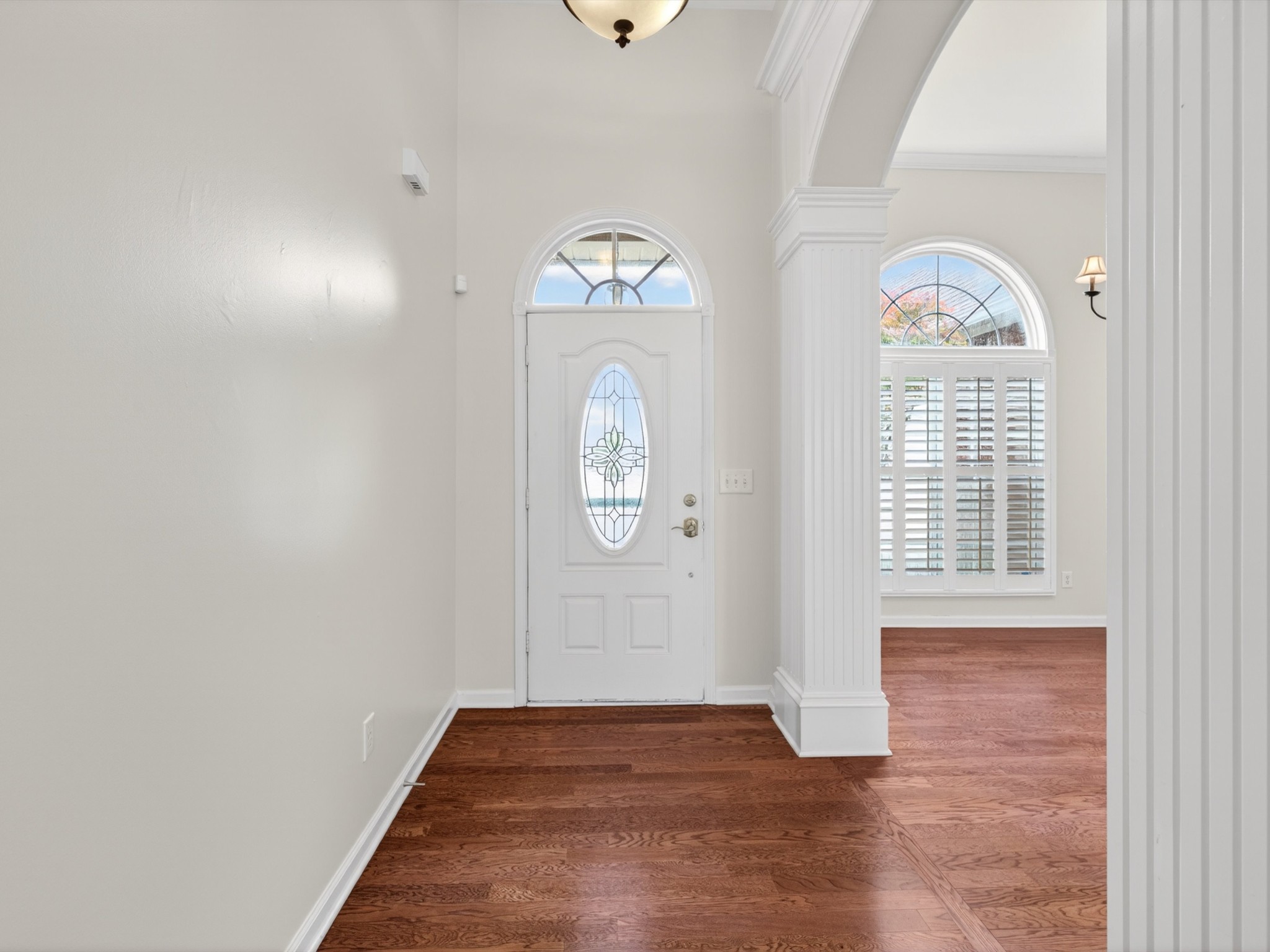 1077 Nealcrest Cir