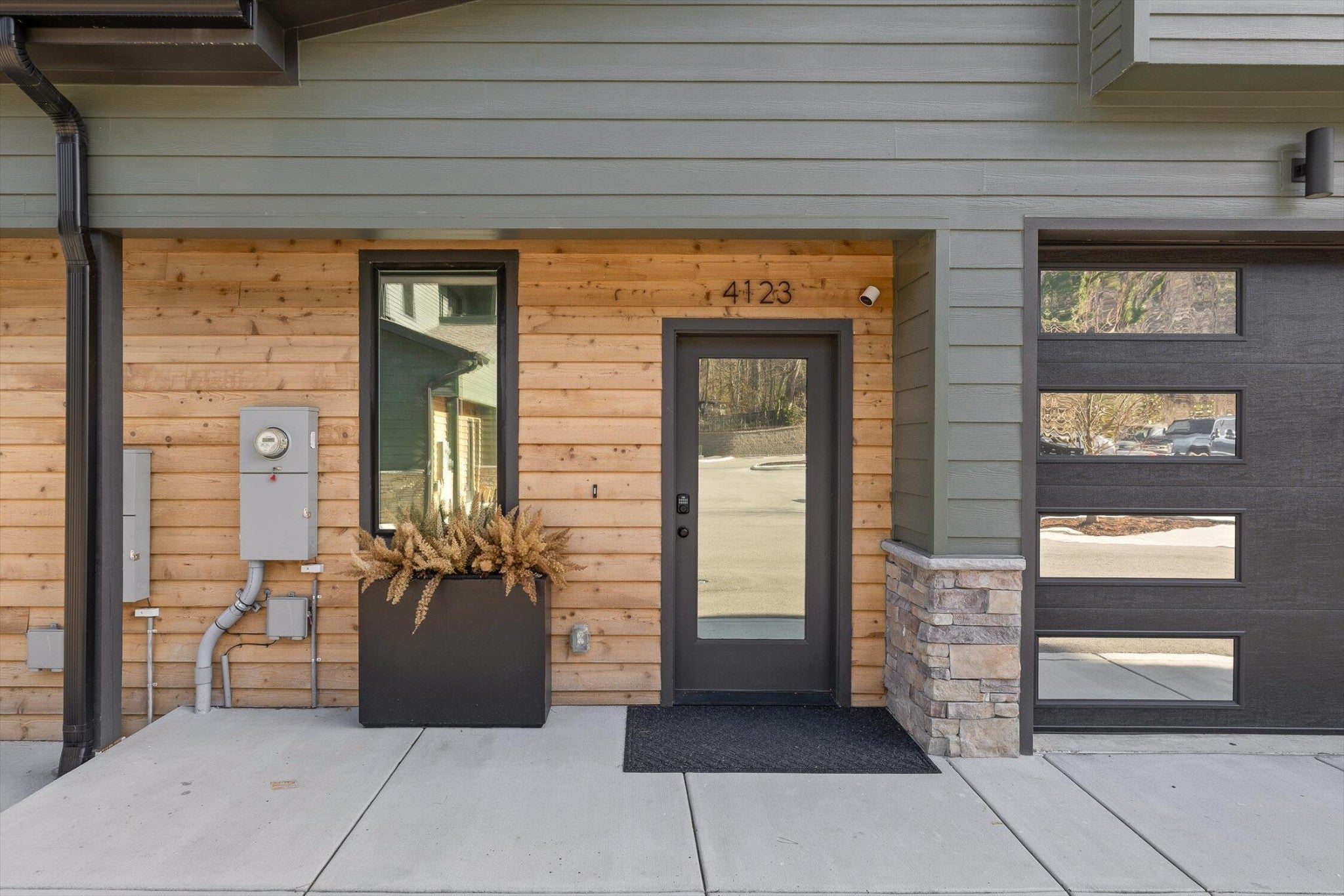 4123 Outpost Way