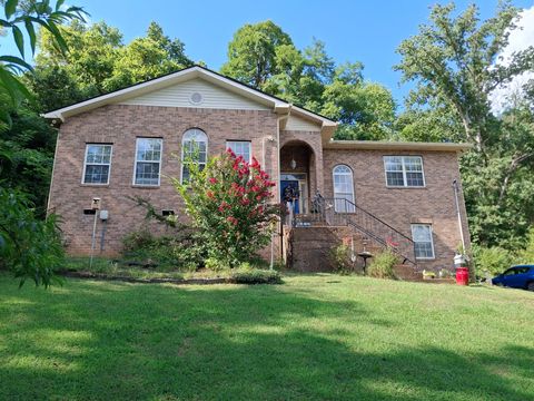 7670 Charlotte Pike Nashville TN 37209