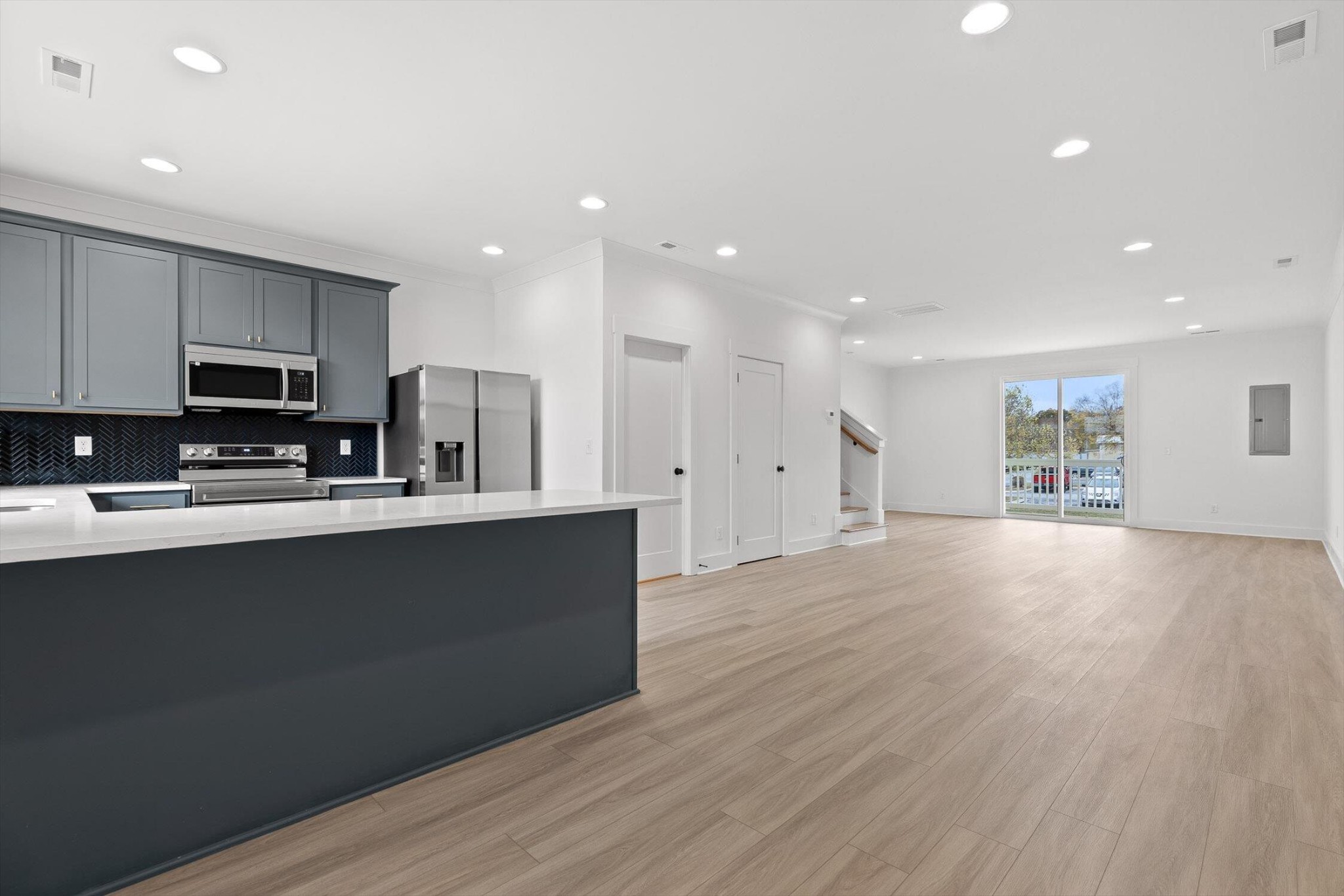 909 Blue Heights Drive 17