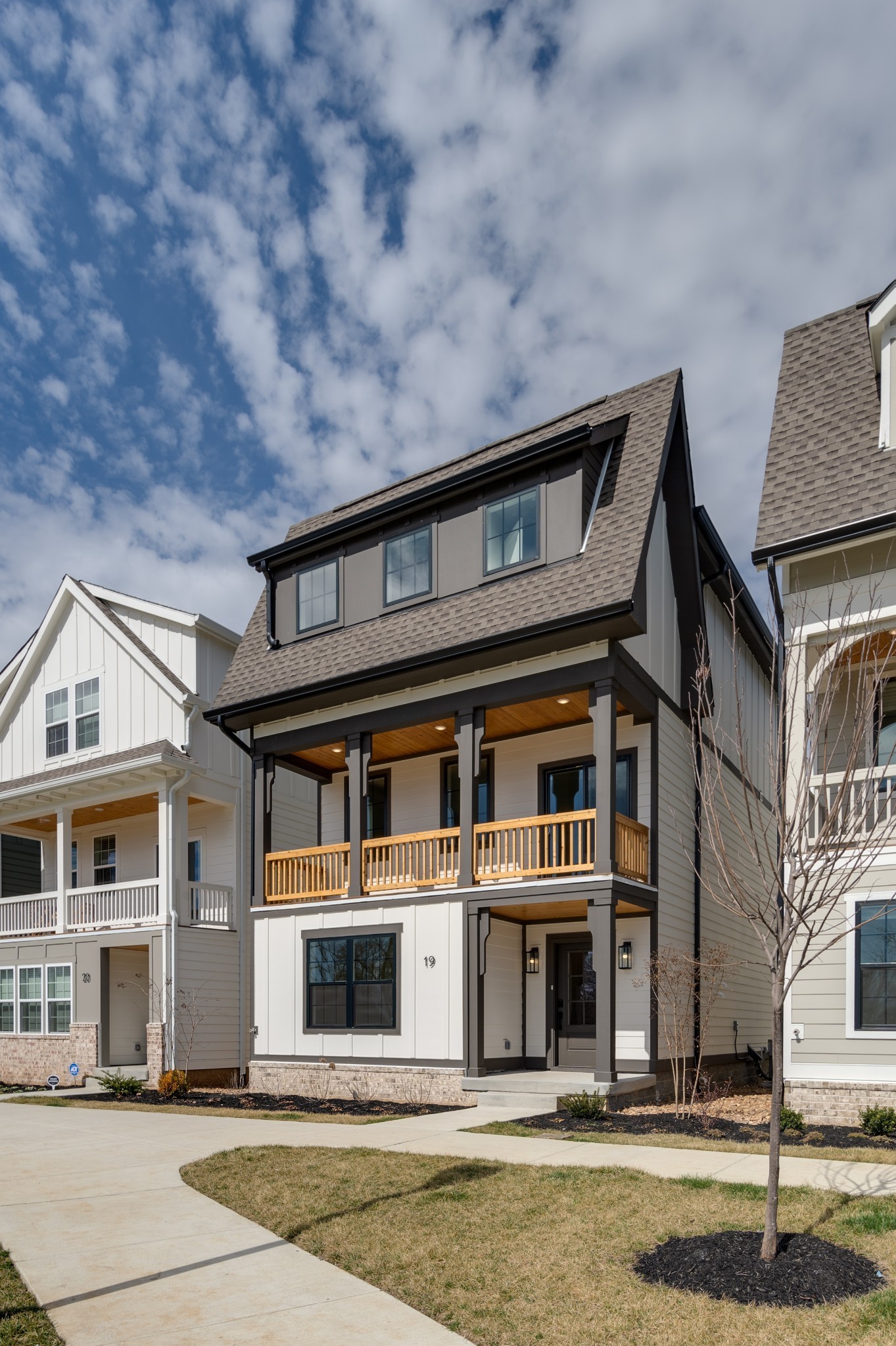504 Edwin St 19