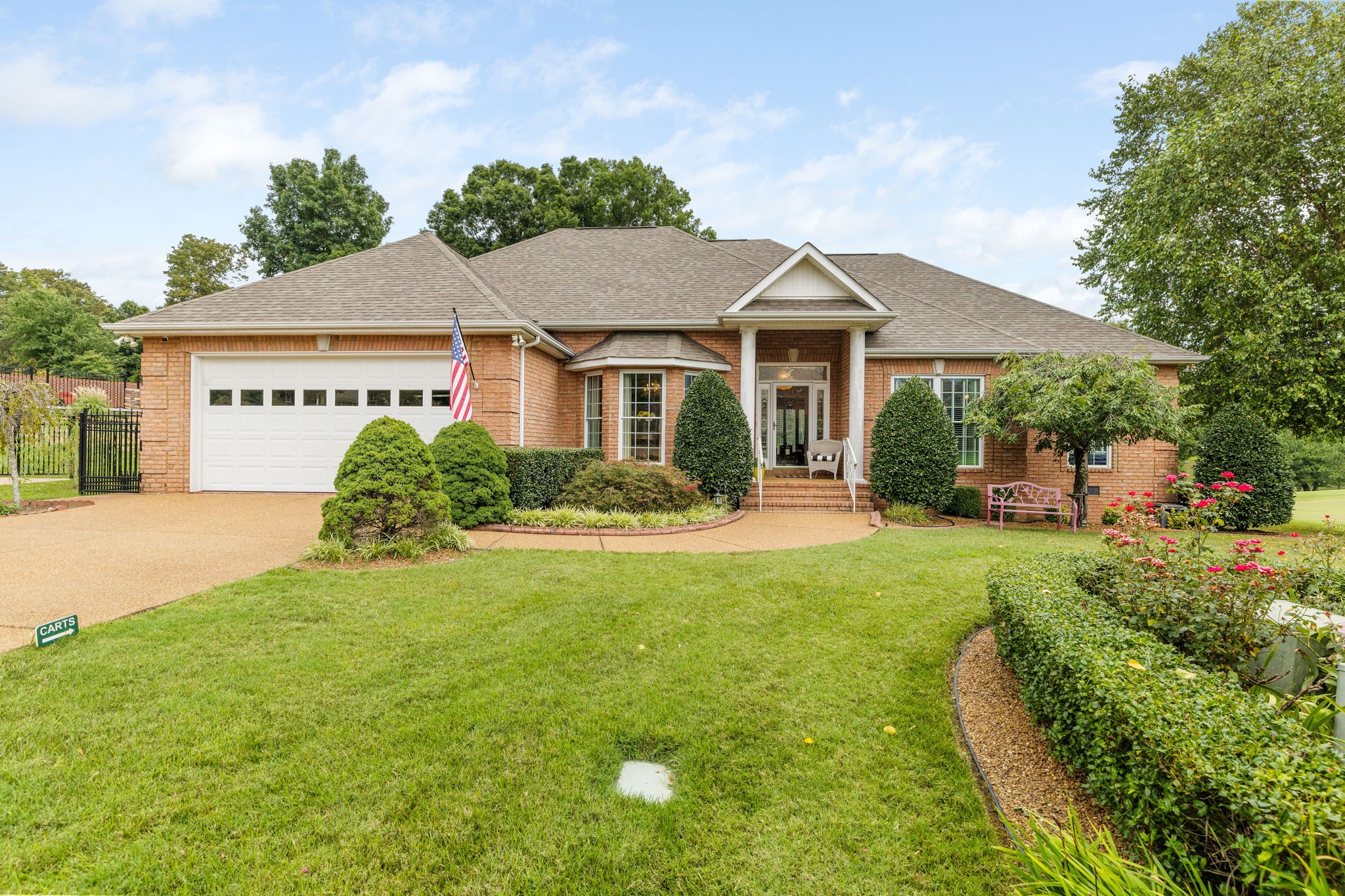 116 Courtside Ln