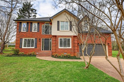 1807 Turfland Dr Murfreesboro TN 37127