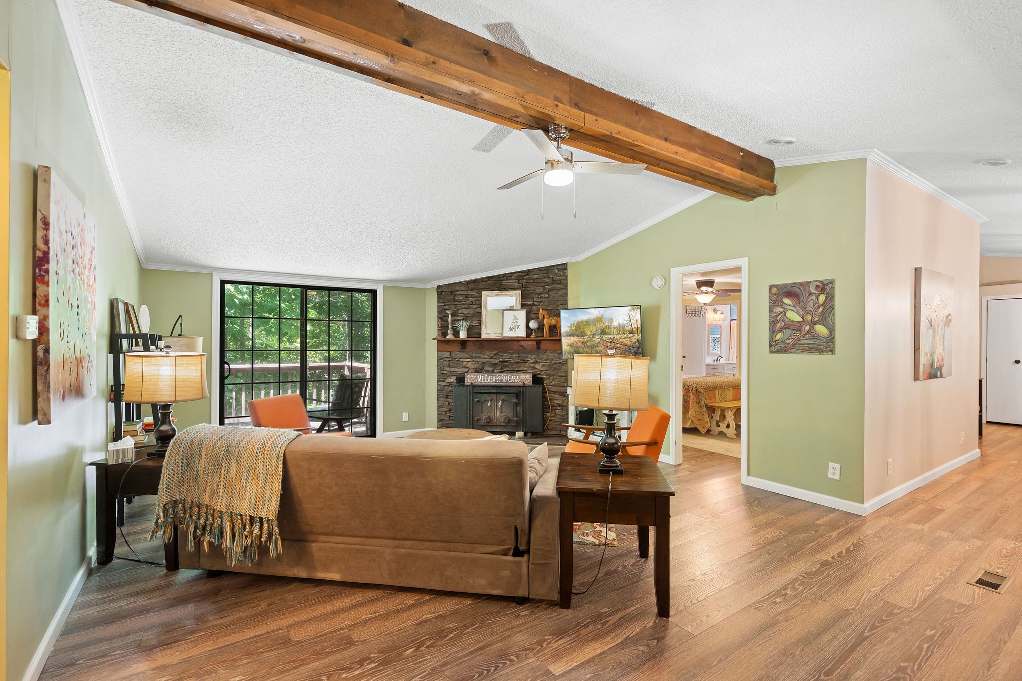 1087 Overlook Trl