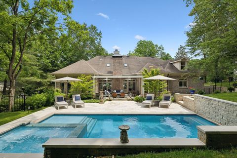915 Calloway Dr Brentwood TN 37027