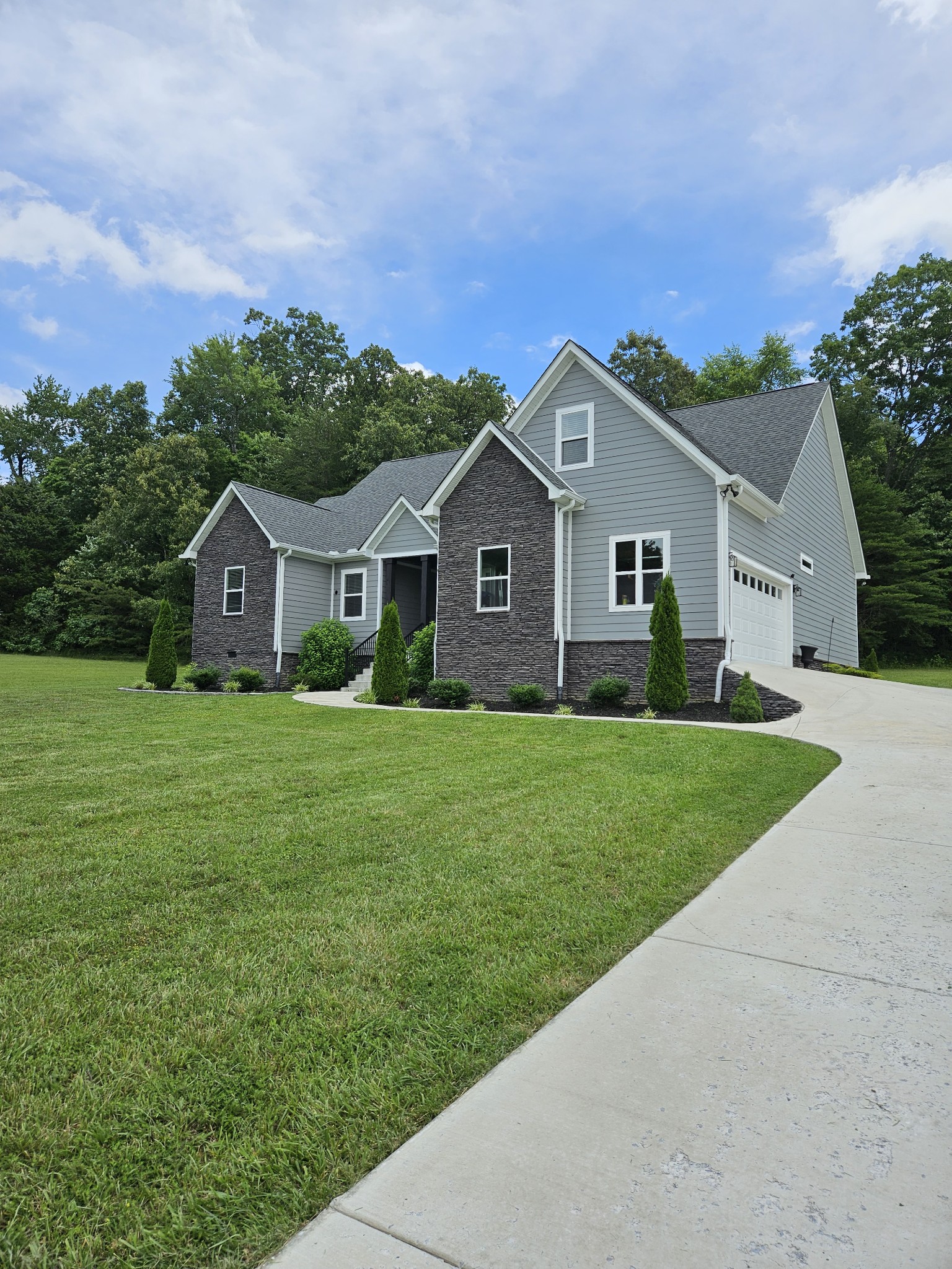 26 Melanie St