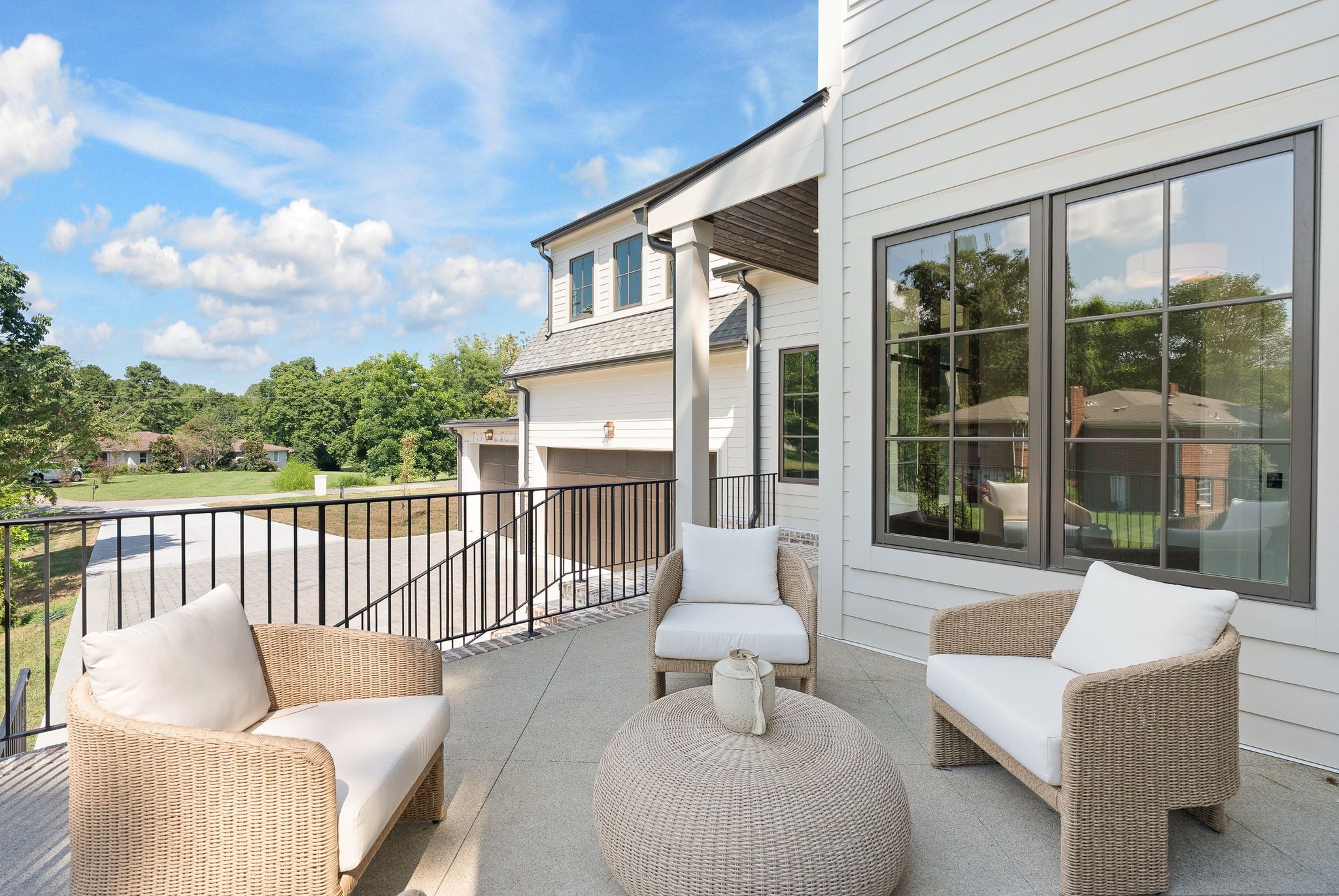 1133 Lipscomb Dr