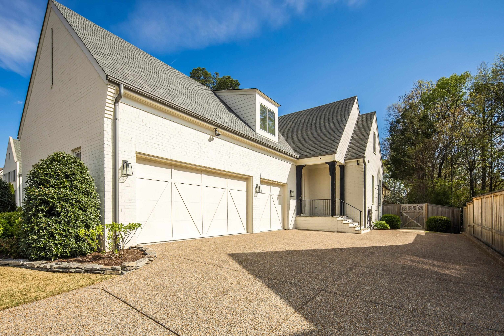 9053 WINSTON WOODS CIR