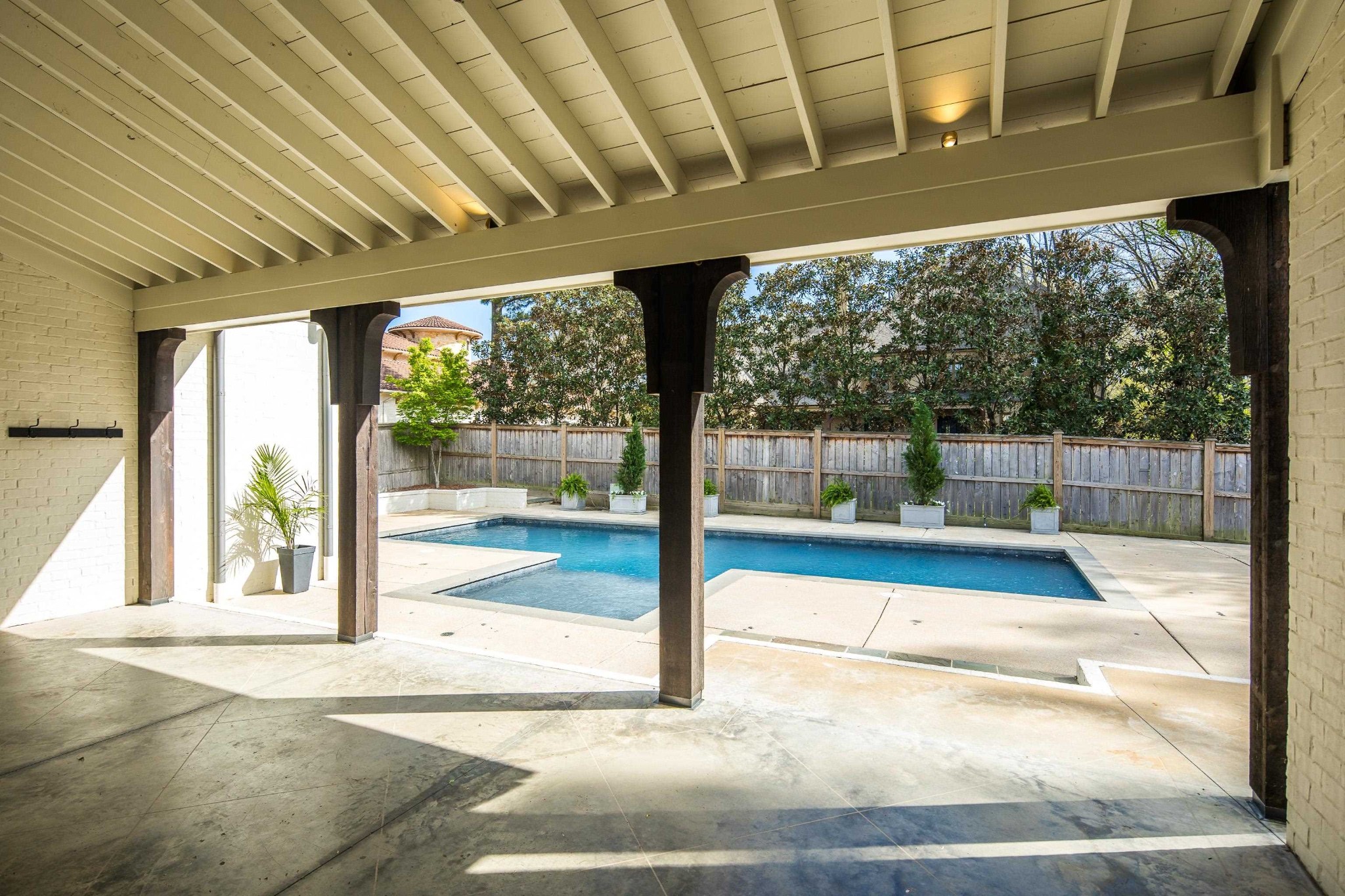 9053 WINSTON WOODS CIR