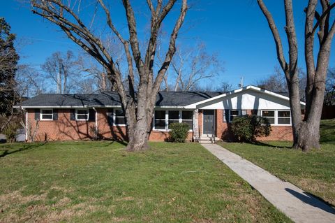 Photo of 201 Porter Cir, Columbia, TN 38401 (MLS # 3138245)