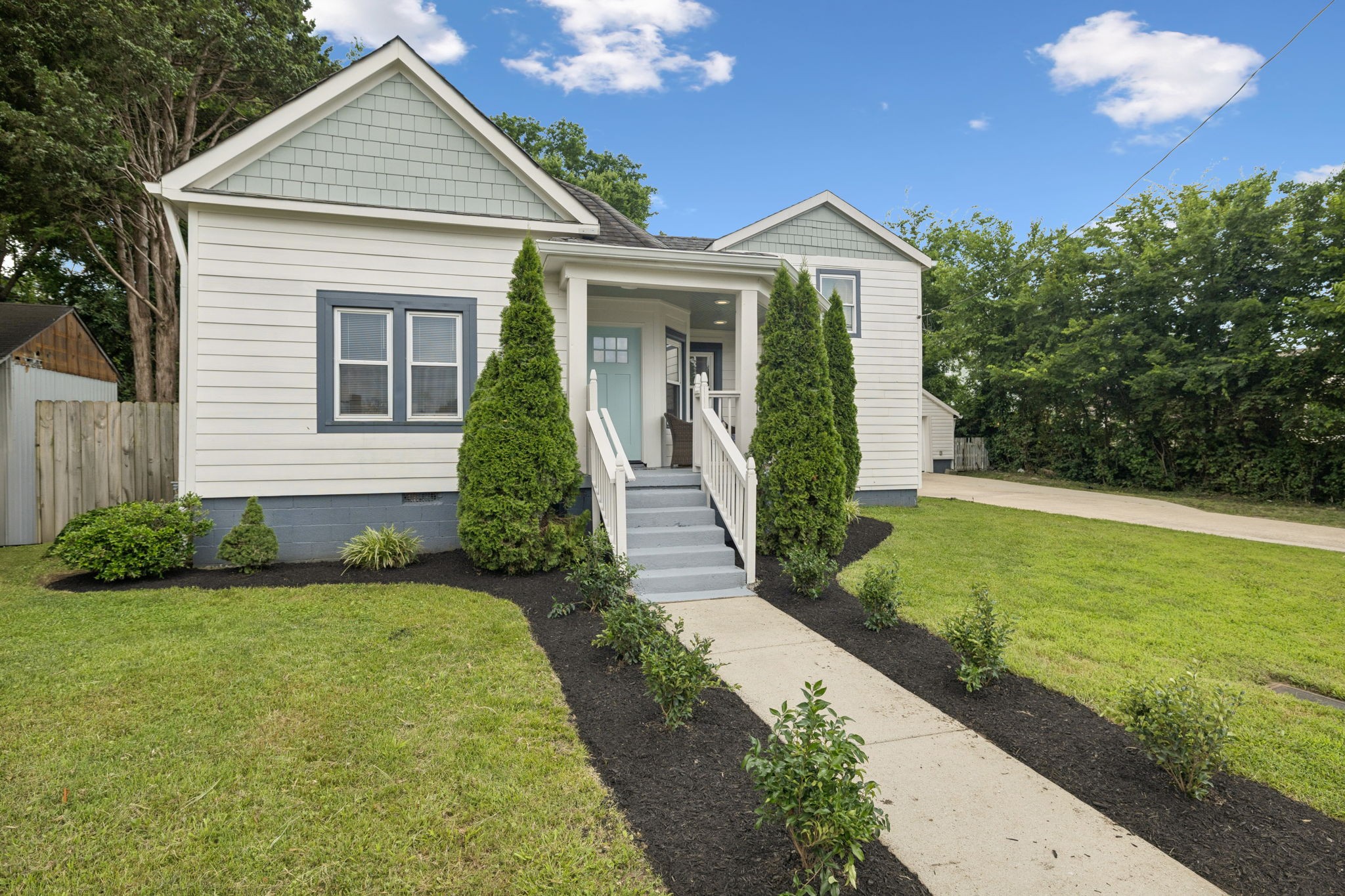 3707 Elkins Ave