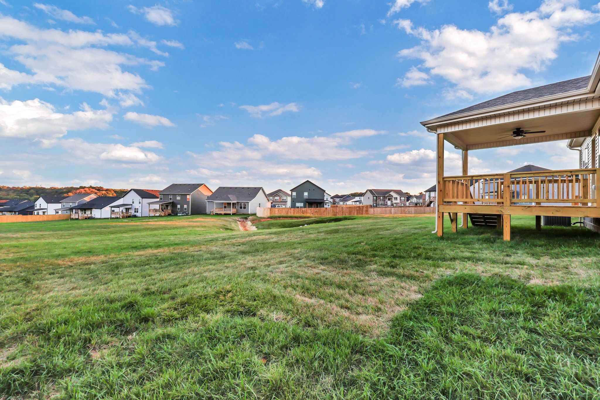 Clarksville, Tennessee 37040, United States, 3 Bedrooms Bedrooms, ,2 BathroomsBathrooms,Residential,Active,196532