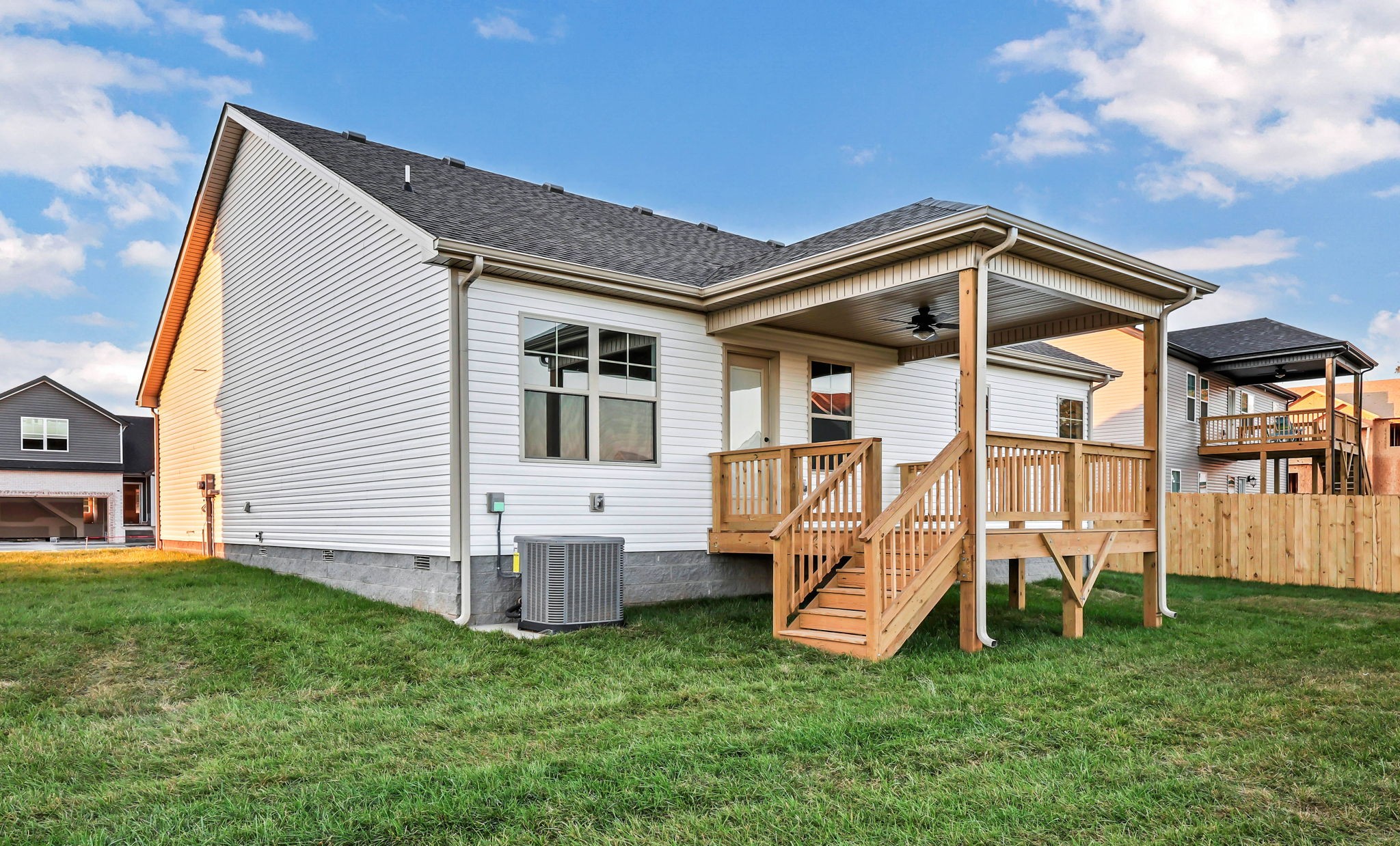 Clarksville, Tennessee 37040, United States, 3 Bedrooms Bedrooms, ,2 BathroomsBathrooms,Residential,Active,196532