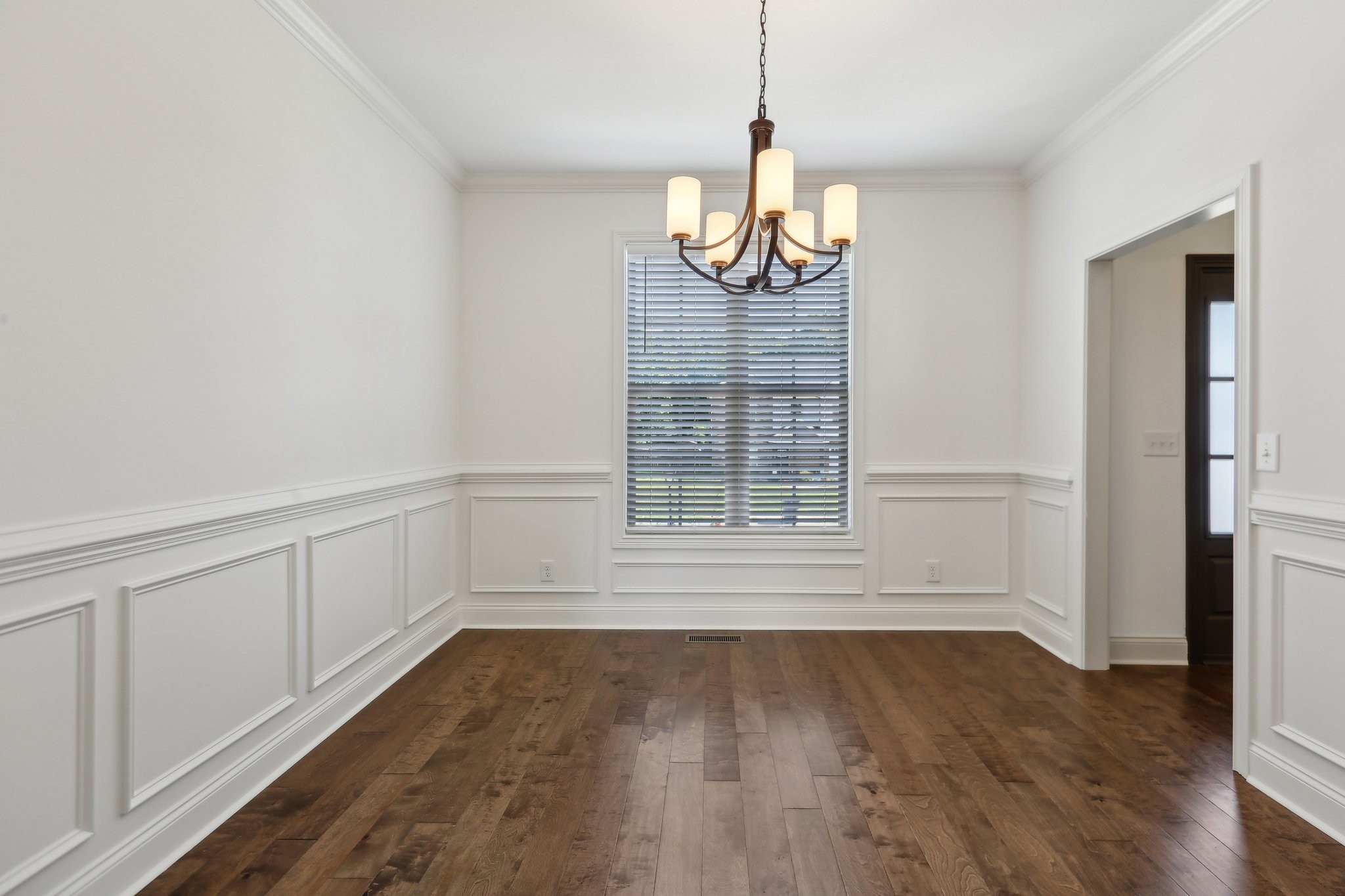 Clarksville, Tennessee 37043, United States, 4 Bedrooms Bedrooms, ,3 BathroomsBathrooms,Residential,Active,139310