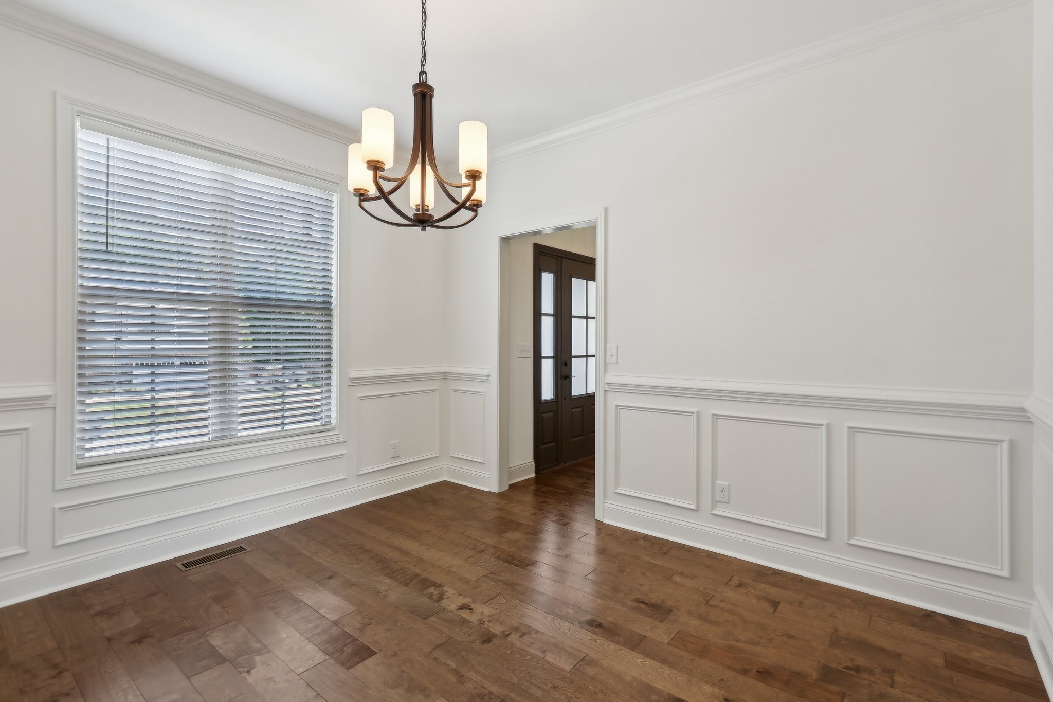 Clarksville, Tennessee 37043, United States, 4 Bedrooms Bedrooms, ,3 BathroomsBathrooms,Residential,Active,139310