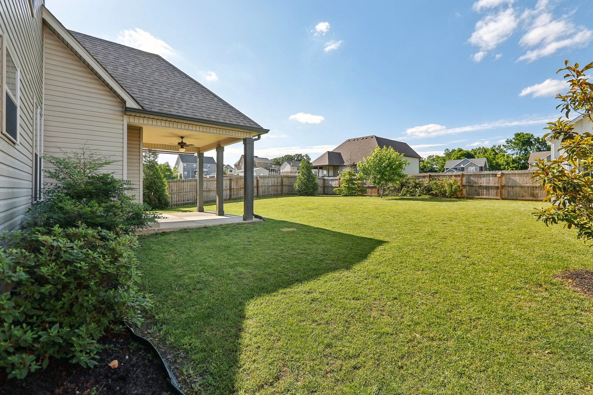 Clarksville, Tennessee 37043, United States, 4 Bedrooms Bedrooms, ,3 BathroomsBathrooms,Residential,Active,139310