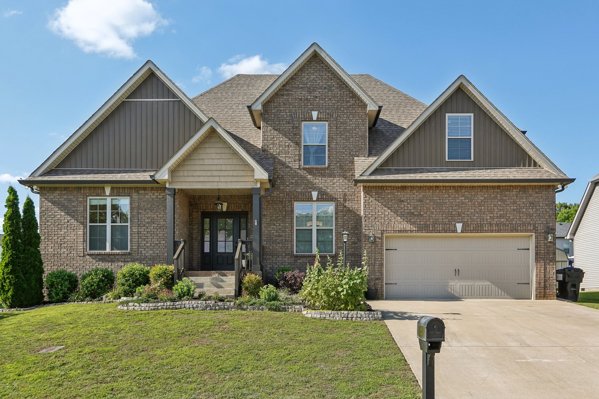 Clarksville, Tennessee 37043, United States, 4 Bedrooms Bedrooms, ,3 BathroomsBathrooms,Residential,Active,139310