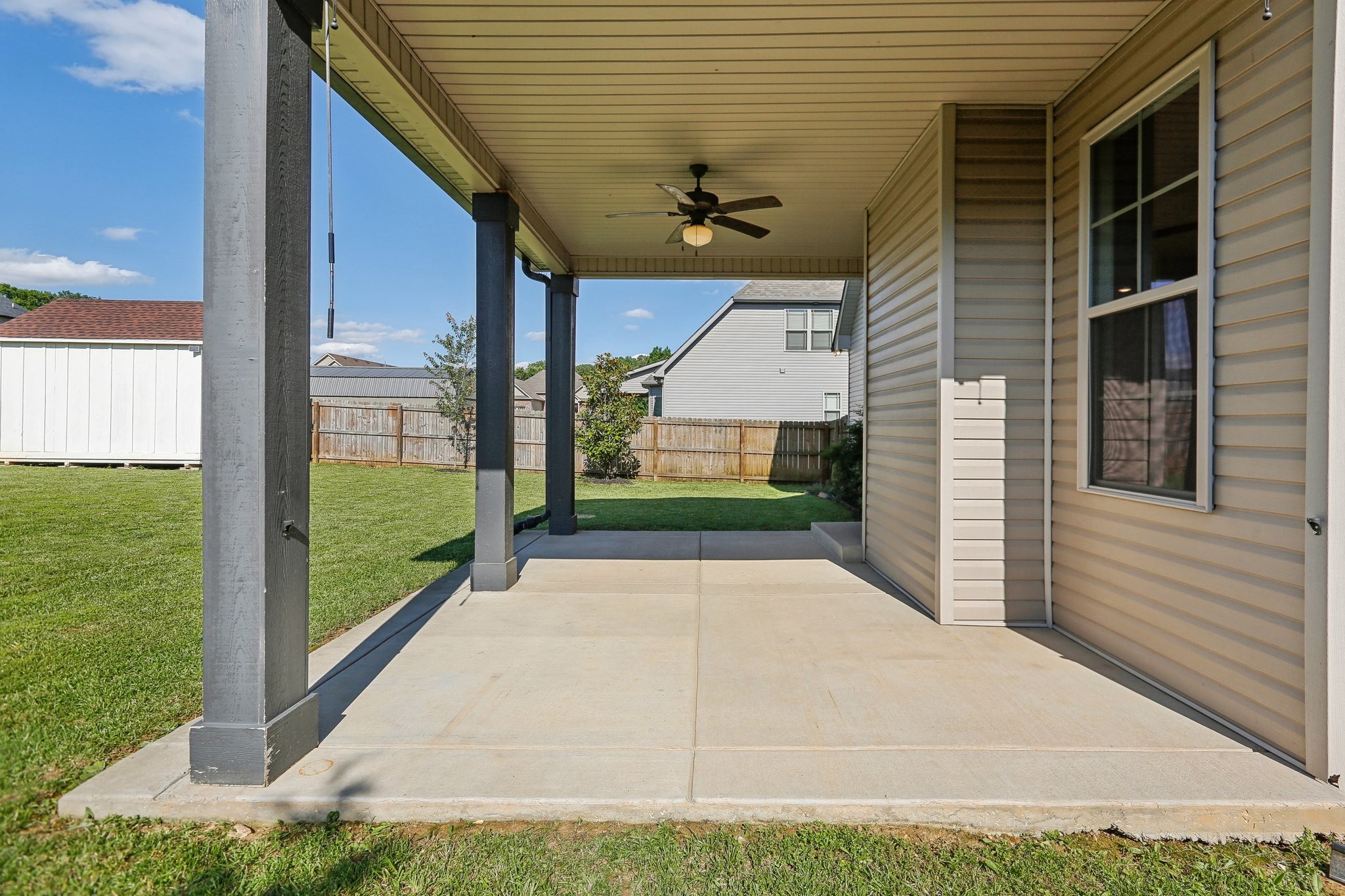 Clarksville, Tennessee 37043, United States, 4 Bedrooms Bedrooms, ,3 BathroomsBathrooms,Residential,Active,139310