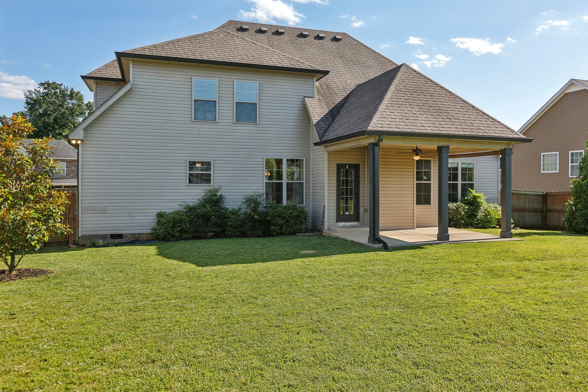 Clarksville, Tennessee 37043, United States, 4 Bedrooms Bedrooms, ,3 BathroomsBathrooms,Residential,Active,139310