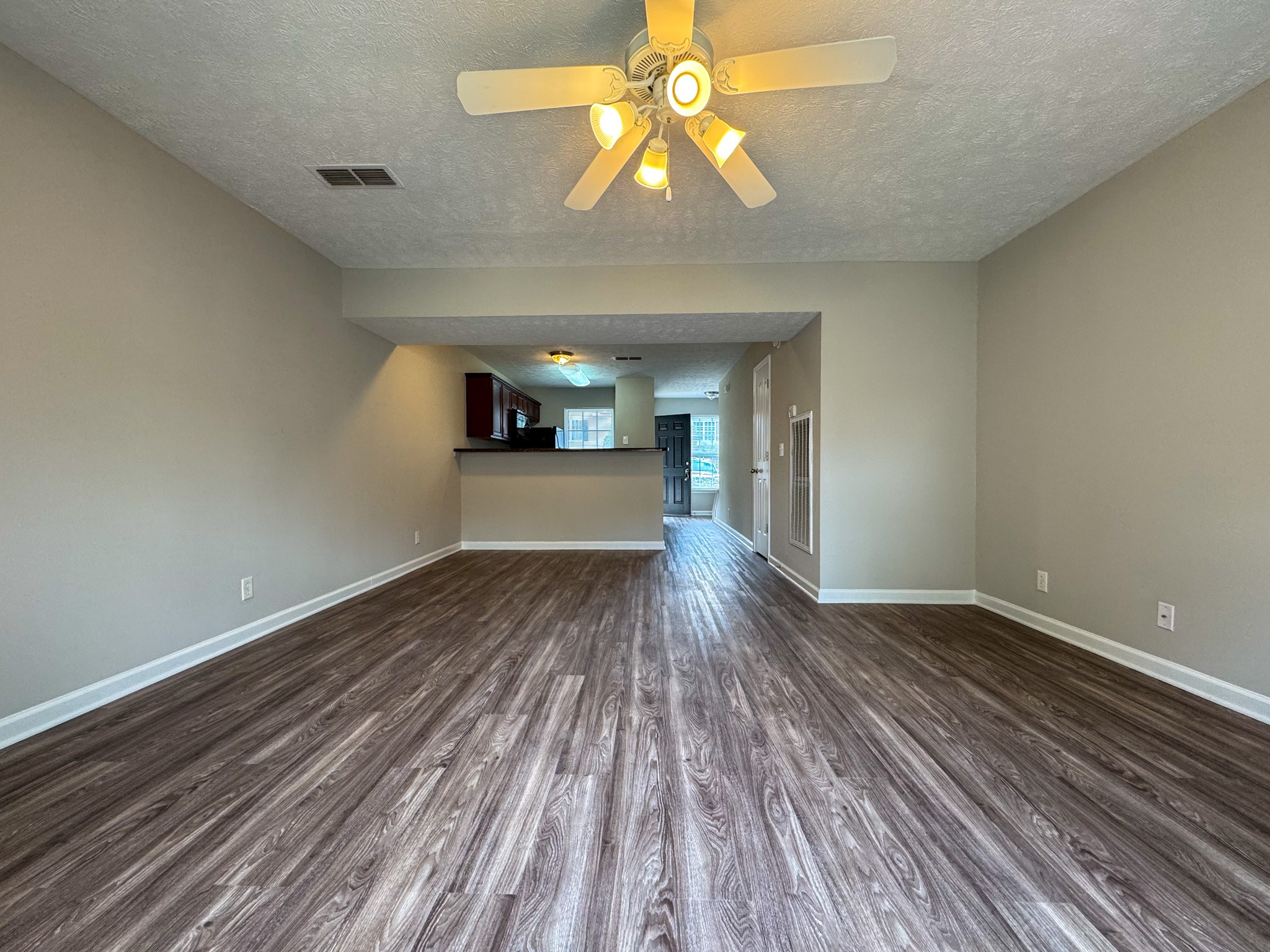 1306 Vermont Ct
