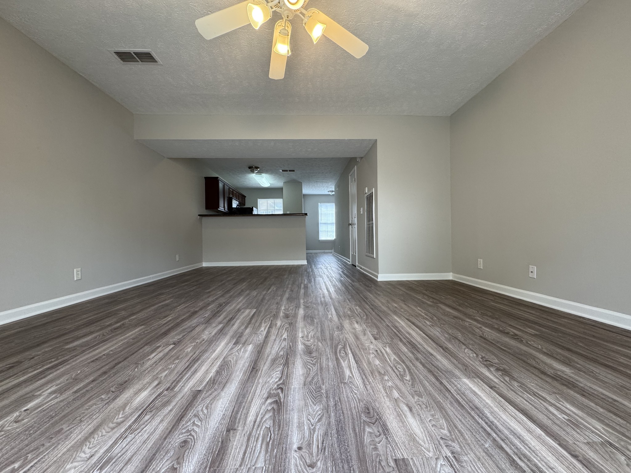 1306 Vermont Ct