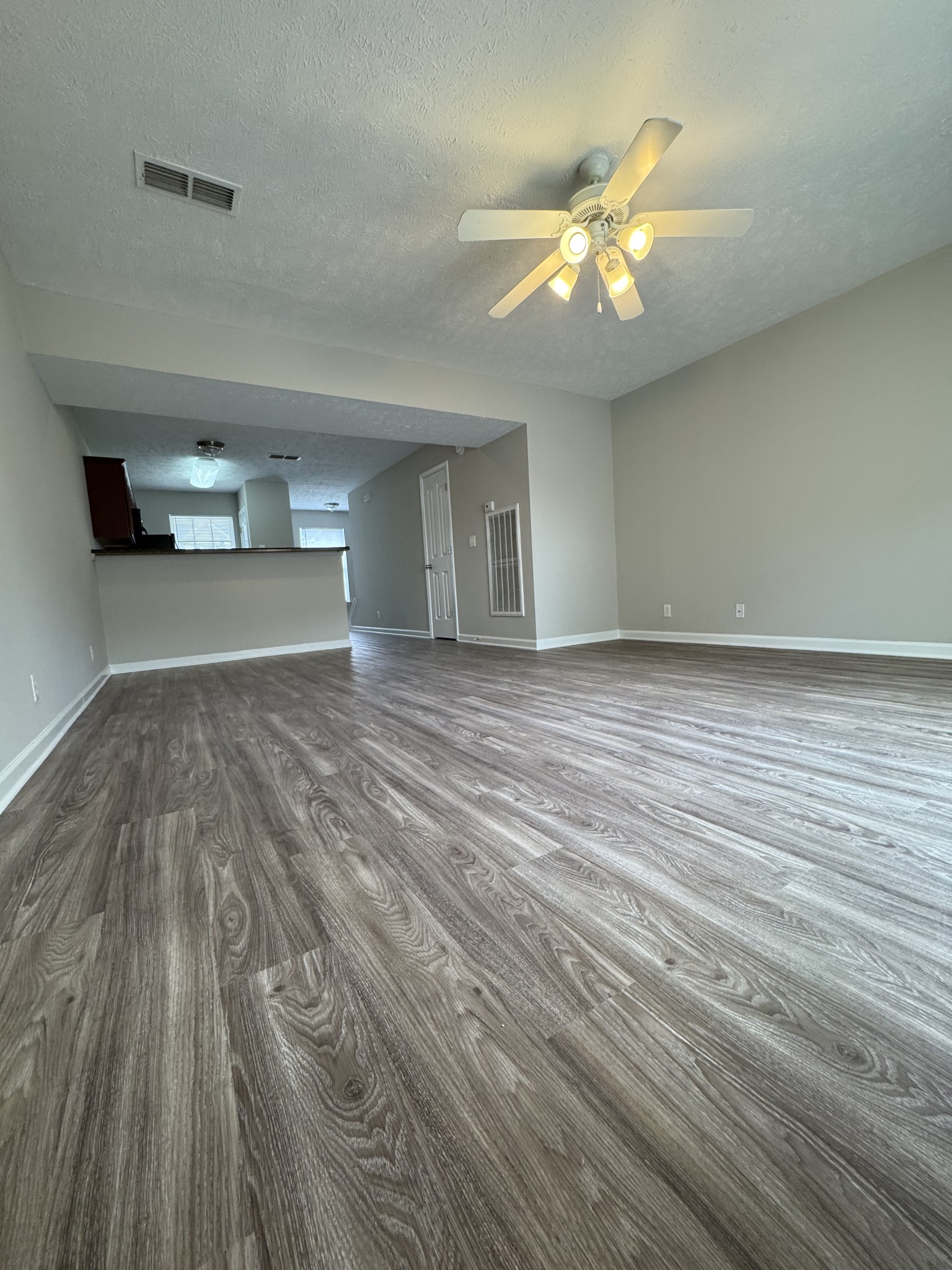 1306 Vermont Ct