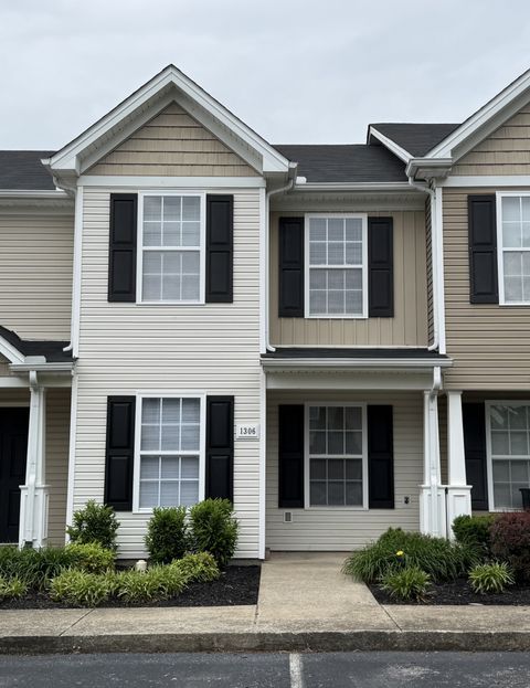 1306 Vermont Ct Murfreesboro TN 37130