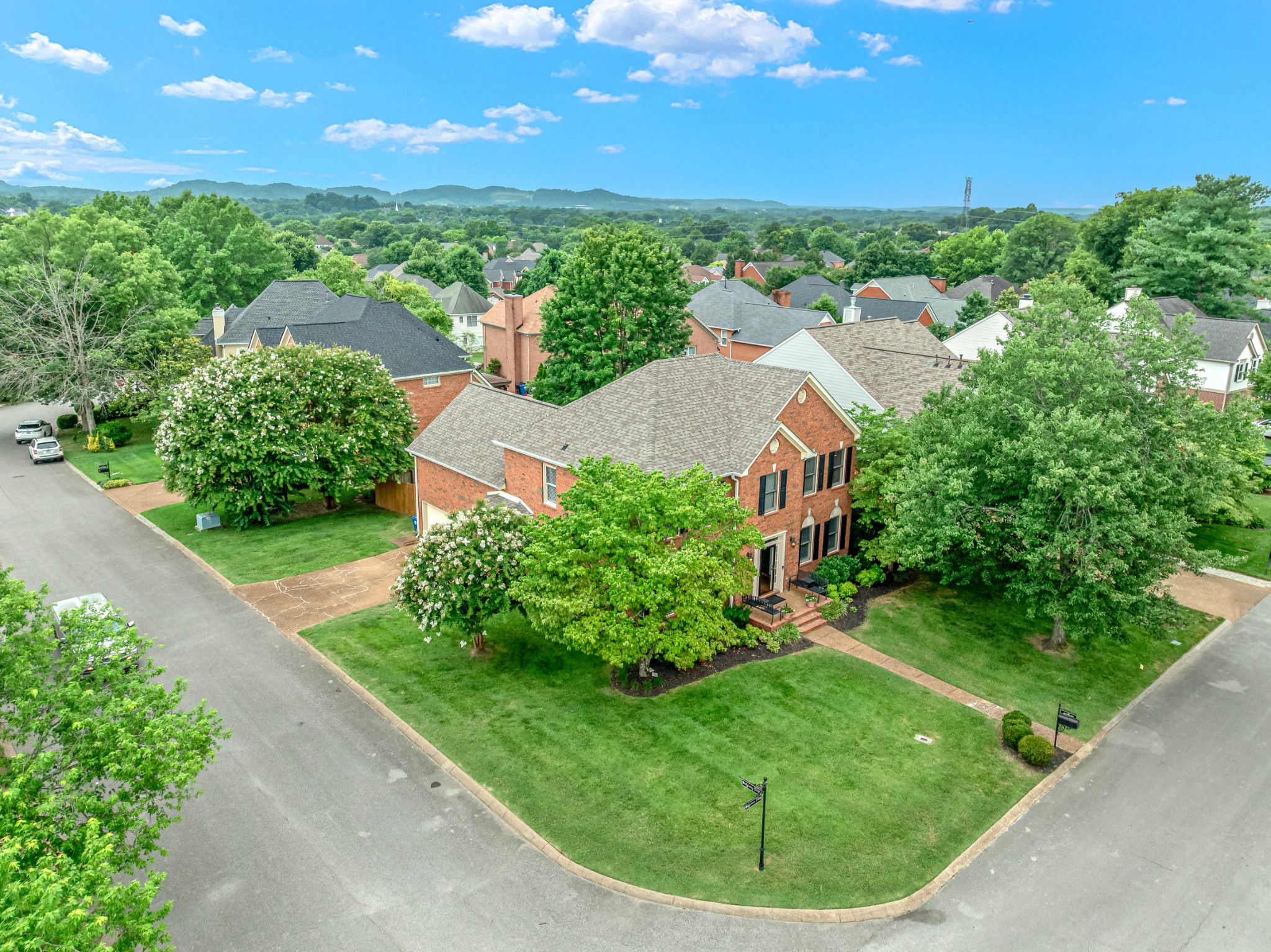 417 Ridgestone Dr, Franklin TN 37064 4-bed home, photo 6 of 30