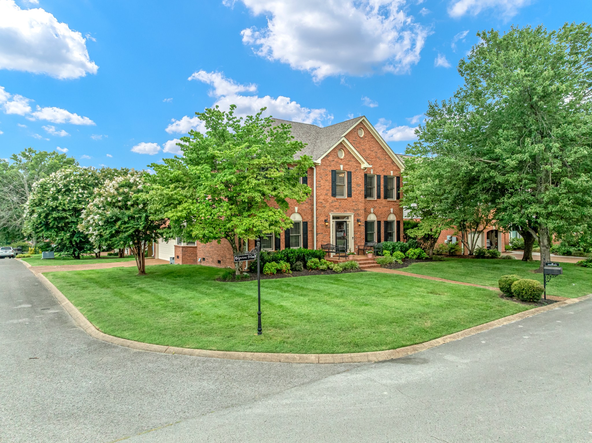 417 Ridgestone Dr, Franklin TN 37064 4-bed home, photo 4 of 30