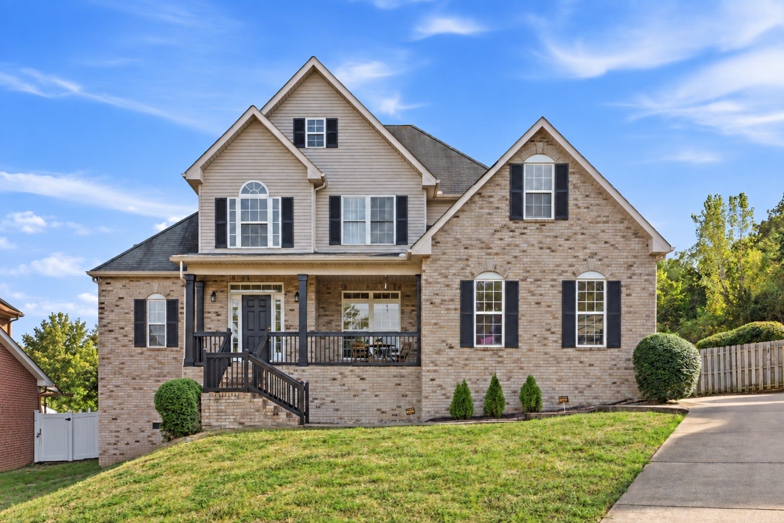 5-bed listing at 709 Adams Mill Ct, Nashville
