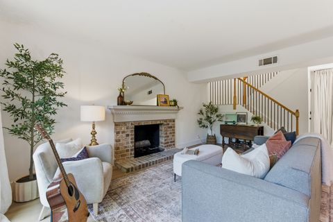 Photo of 2116 Hobbs Rd #L8, Nashville, TN 37215 (MLS # 3173042)