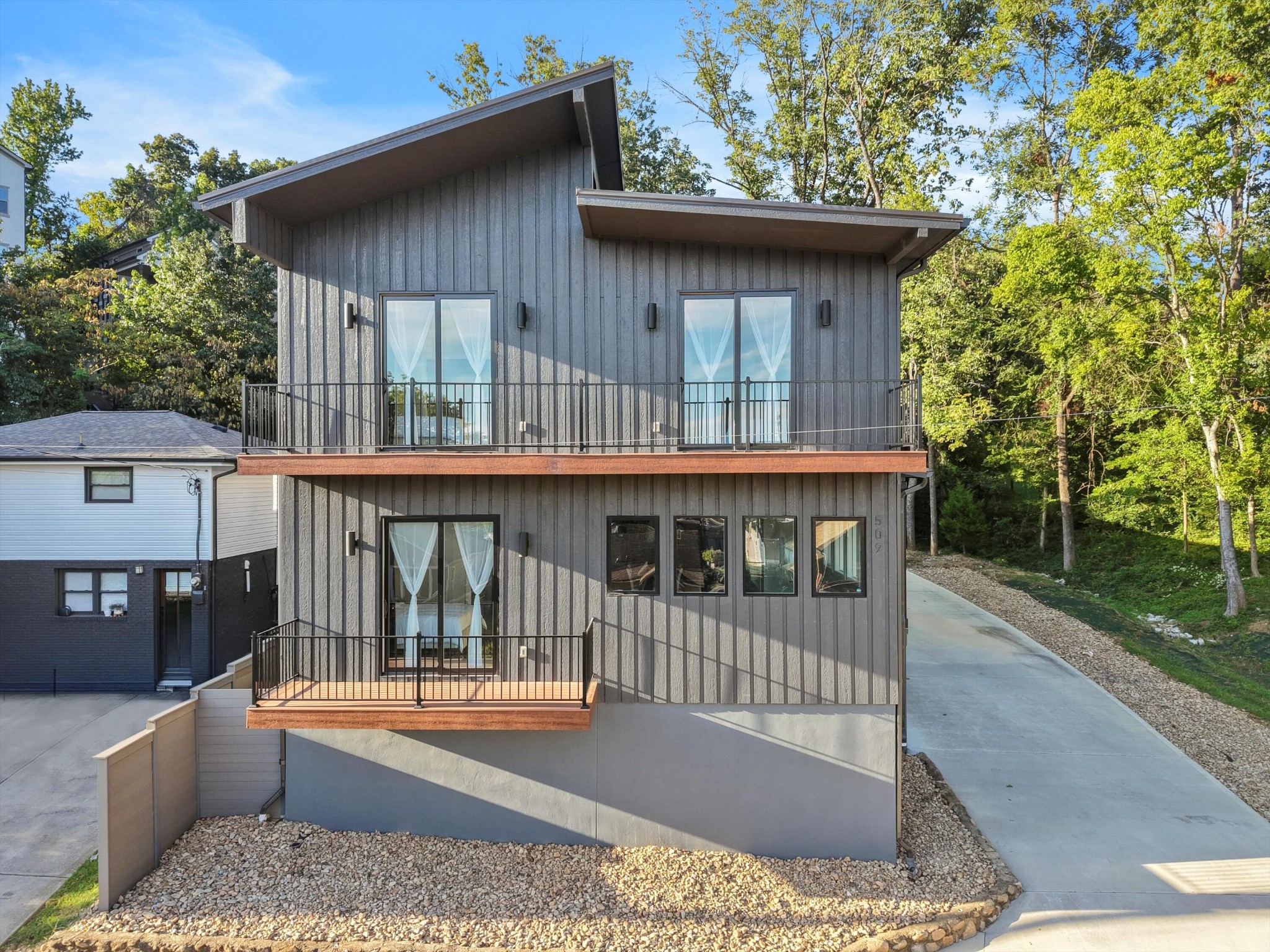 509 Eaves Place