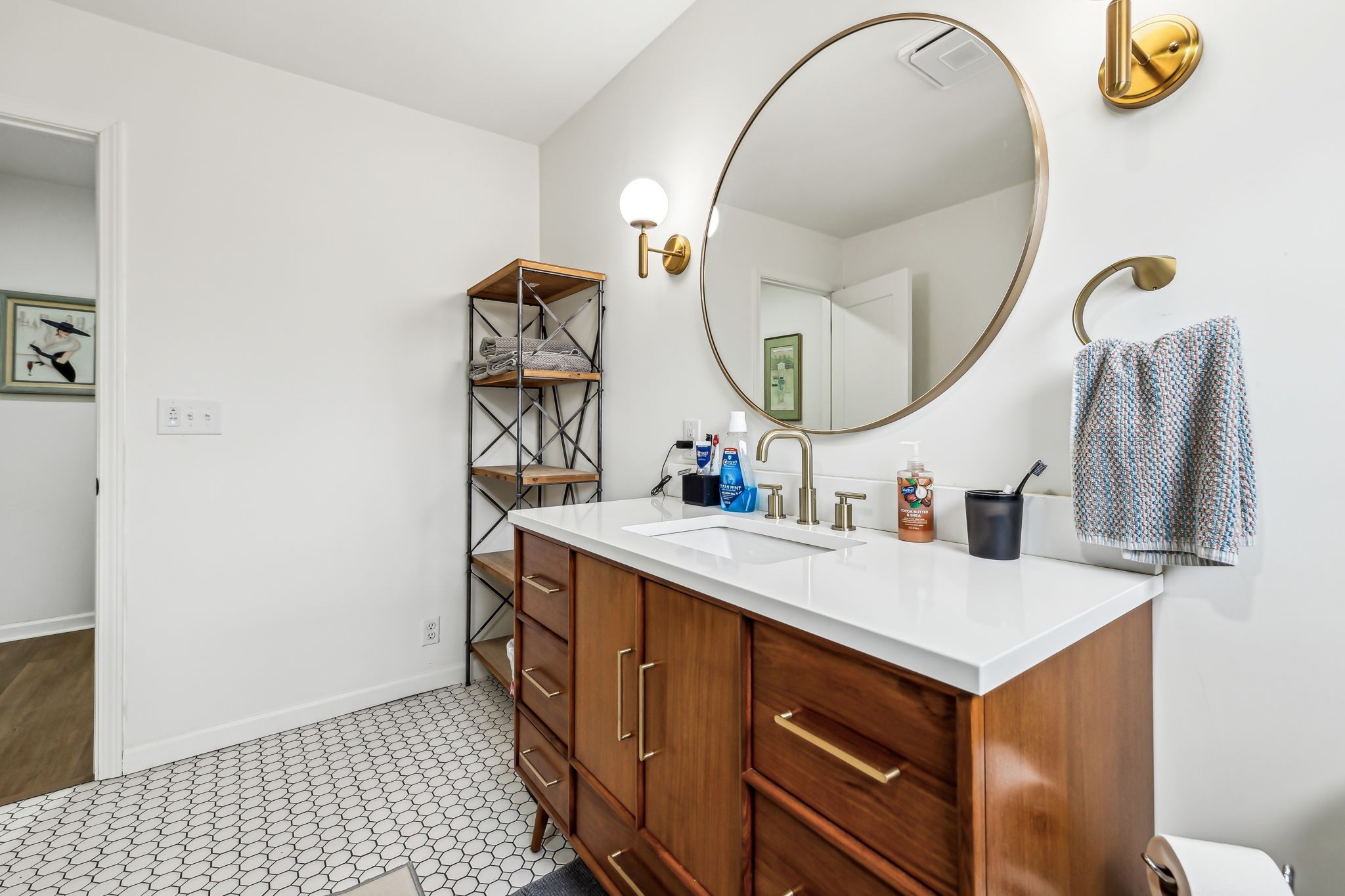 Tullahoma, Tennessee 37388, United States, 4 Bedrooms Bedrooms, ,3 BathroomsBathrooms,Residential,Active,82078