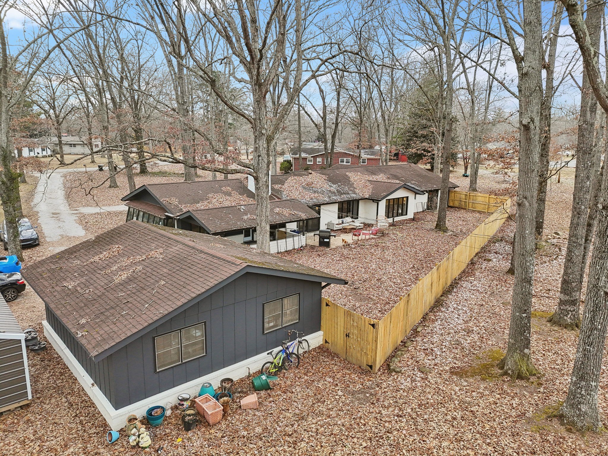 Tullahoma, Tennessee 37388, United States, 4 Bedrooms Bedrooms, ,3 BathroomsBathrooms,Residential,Active,82078