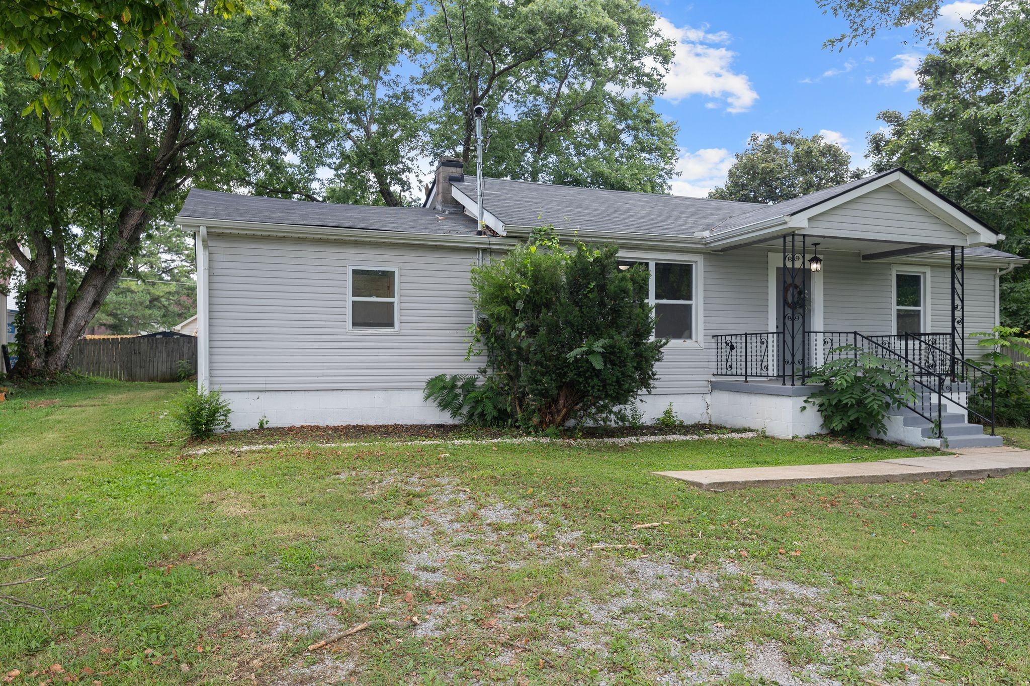 544 Stones River Rd
