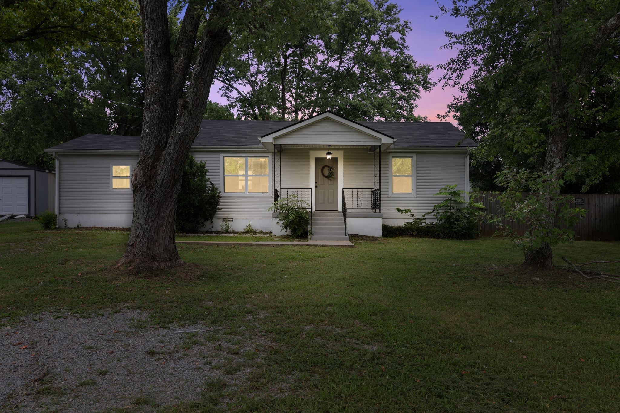 544 Stones River Rd