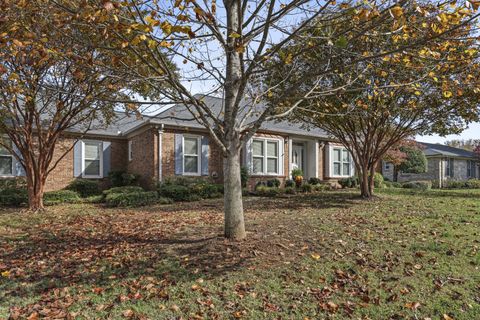 1914 Wiltshire Dr Murfreesboro TN 37129