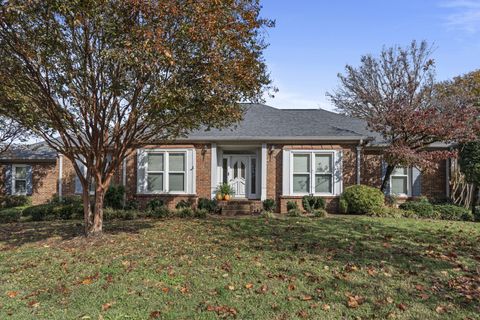 1914 Wiltshire Dr Murfreesboro TN 37129