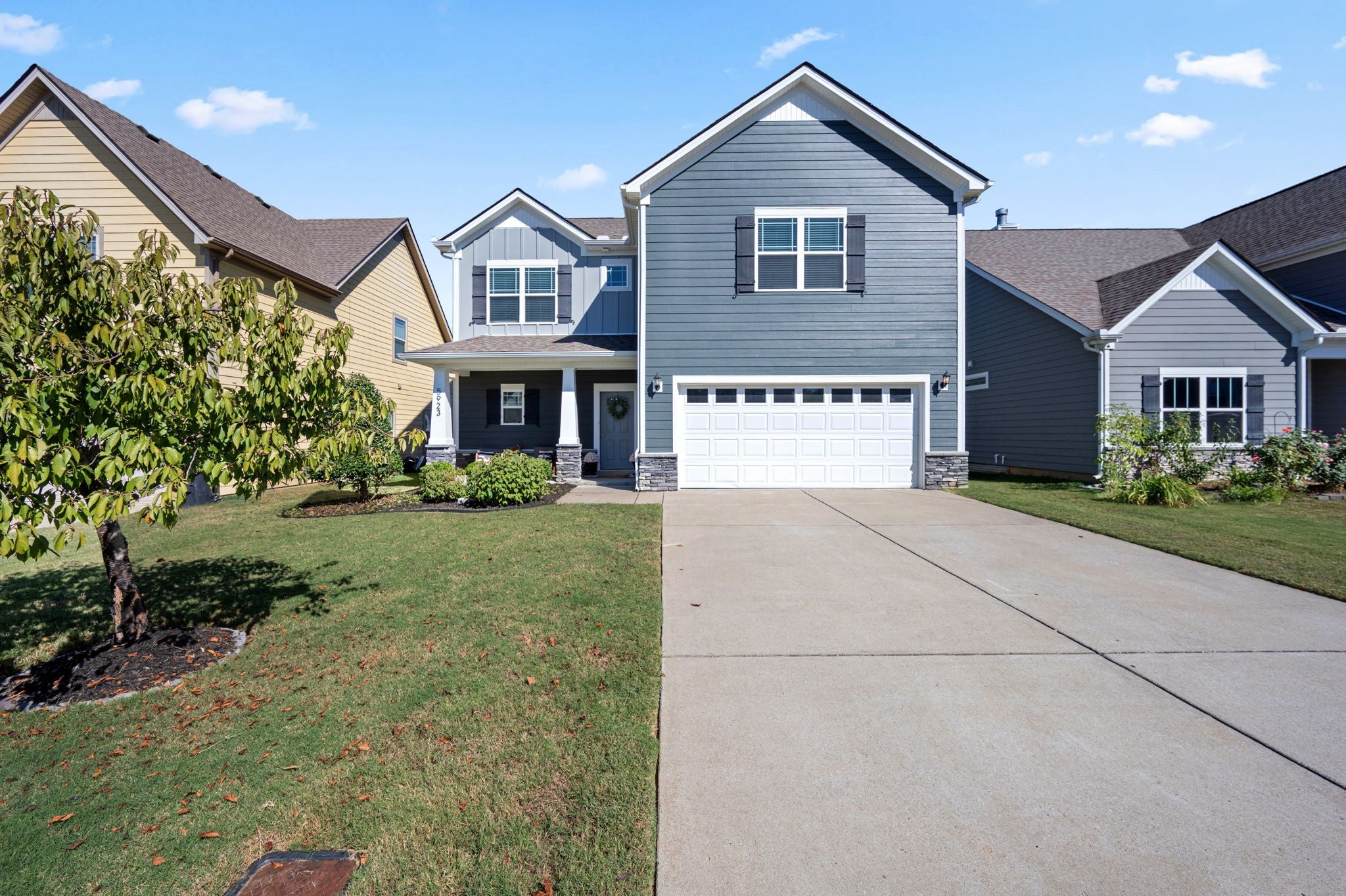 5923 Enclave Dr