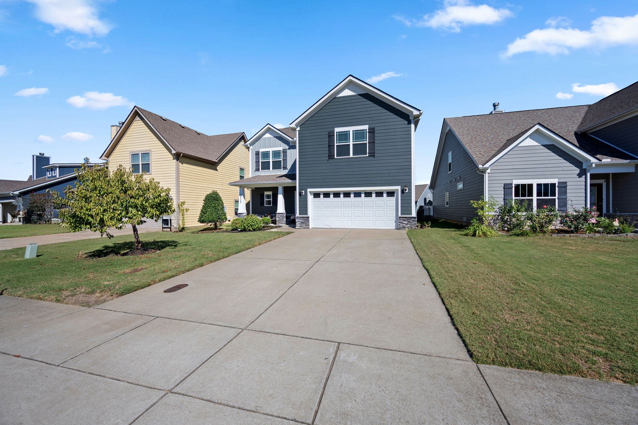 5923 Enclave Dr