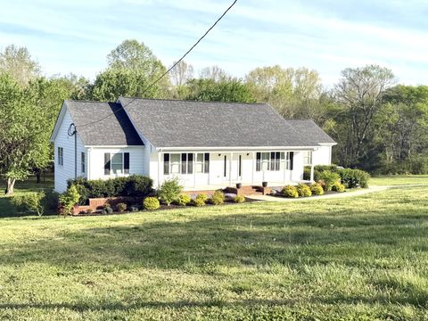 1909 Pointe Barton Dr Lebanon TN 37087